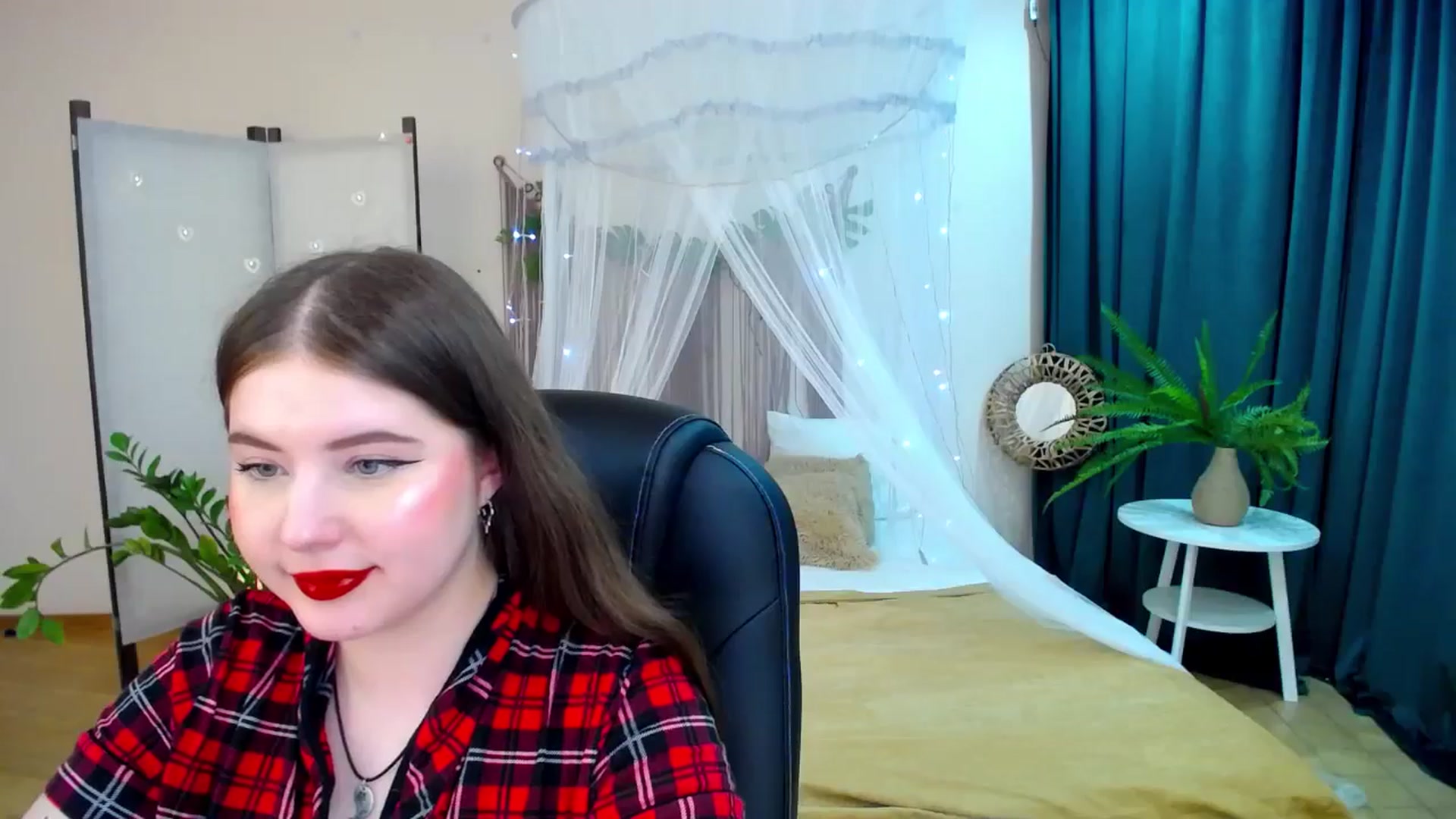 Gallery image thumbnail from AdmireMyEyes's myfreecams stream on, 04/12/2025, 21:49 image 20 of 20