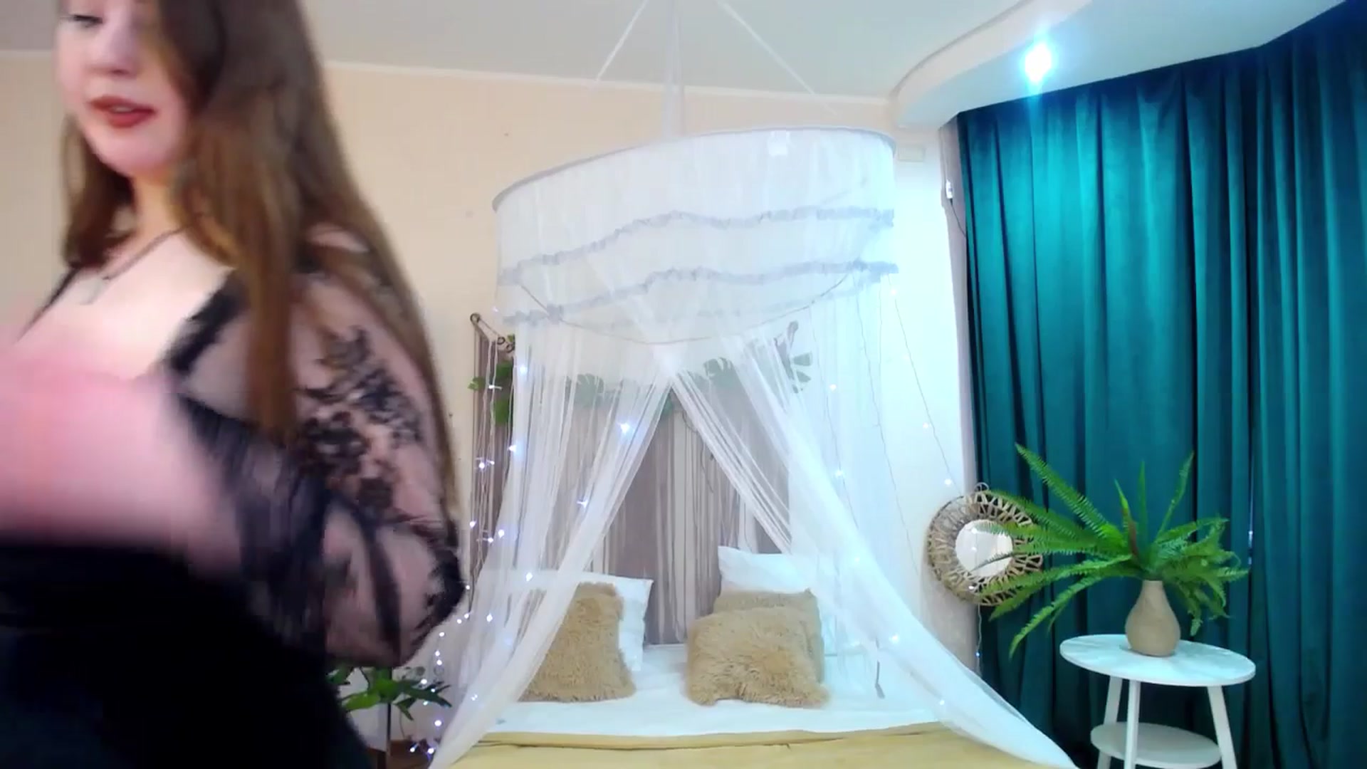 Gallery image thumbnail from AdmireMyEyes's myfreecams stream on, 04/15/2025, 09:20 image 17 of 20