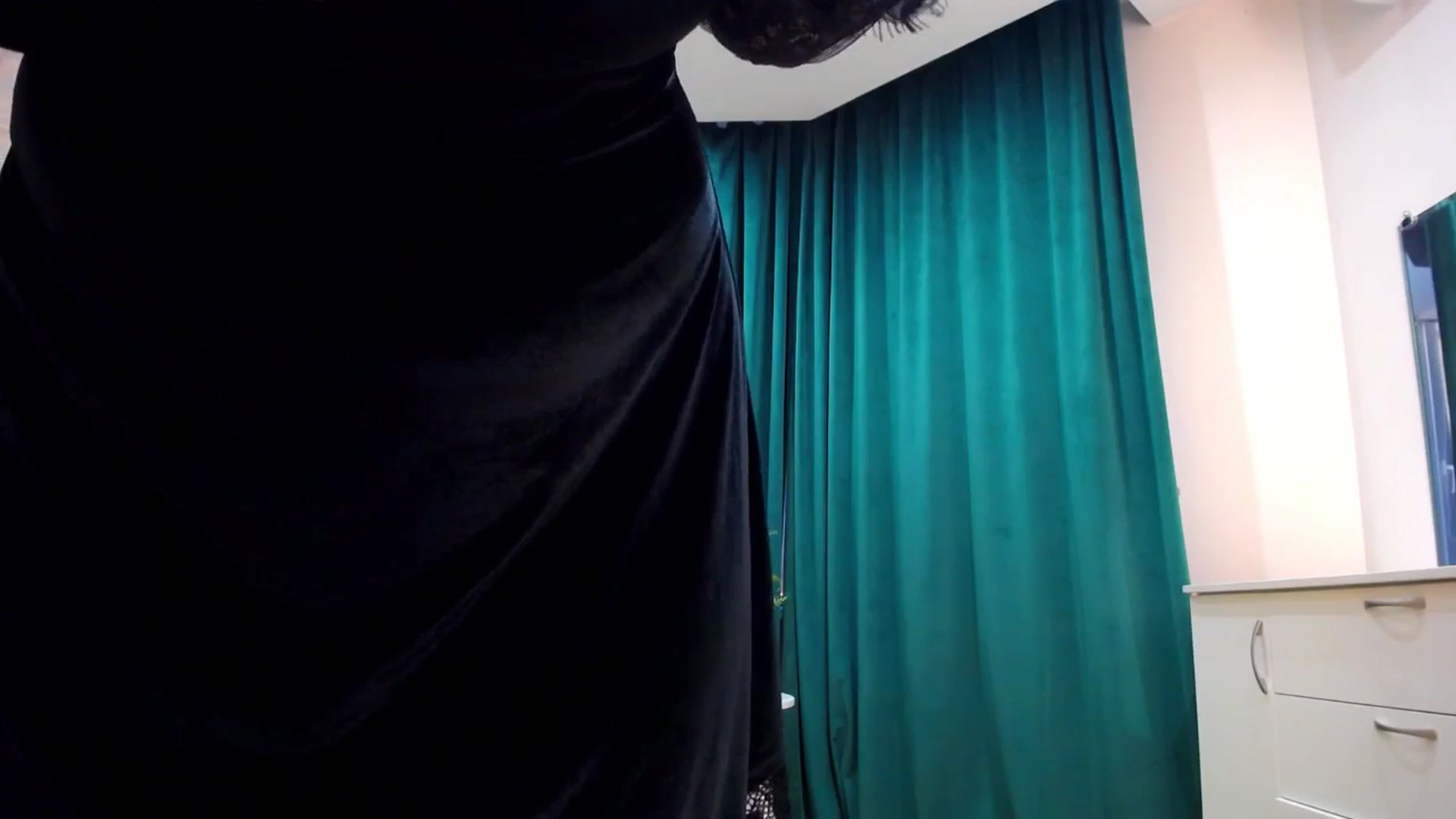 Gallery image thumbnail from AdmireMyEyes's myfreecams stream on, 04/15/2025, 09:20 image 5 of 20