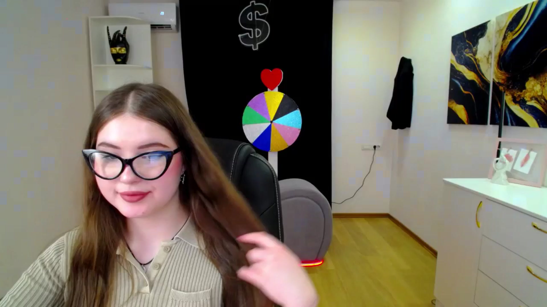 Gallery image thumbnail from AdmireMyEyes's myfreecams stream on, 04/16/2025, 07:48 image 20 of 20