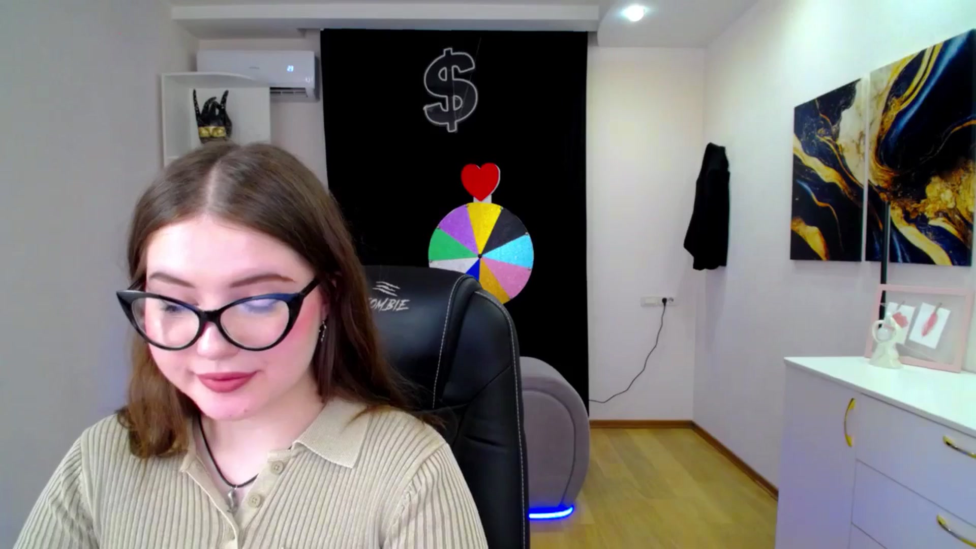 Gallery image thumbnail from AdmireMyEyes's myfreecams stream on, 04/16/2025, 07:48 image 5 of 20