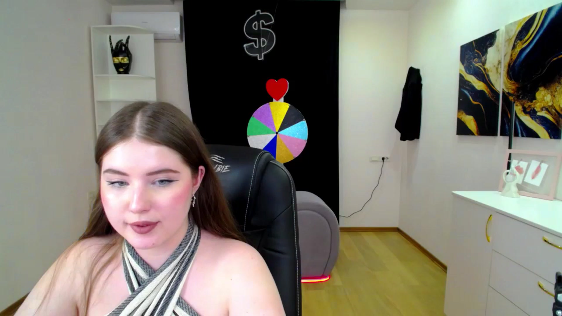 Gallery image thumbnail from AdmireMyEyes's myfreecams stream on, 04/16/2025, 10:38 image 20 of 20
