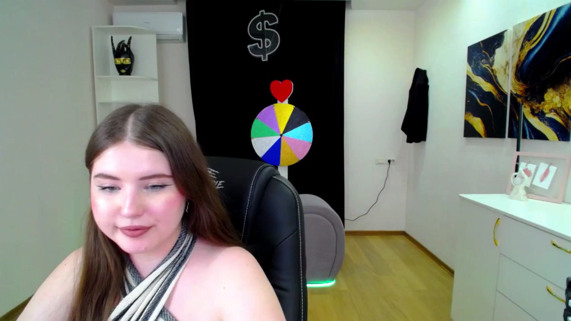 Gallery image thumbnail from AdmireMyEyes's myfreecams stream on, 04/16/2025, 10:38 image 15 of 20