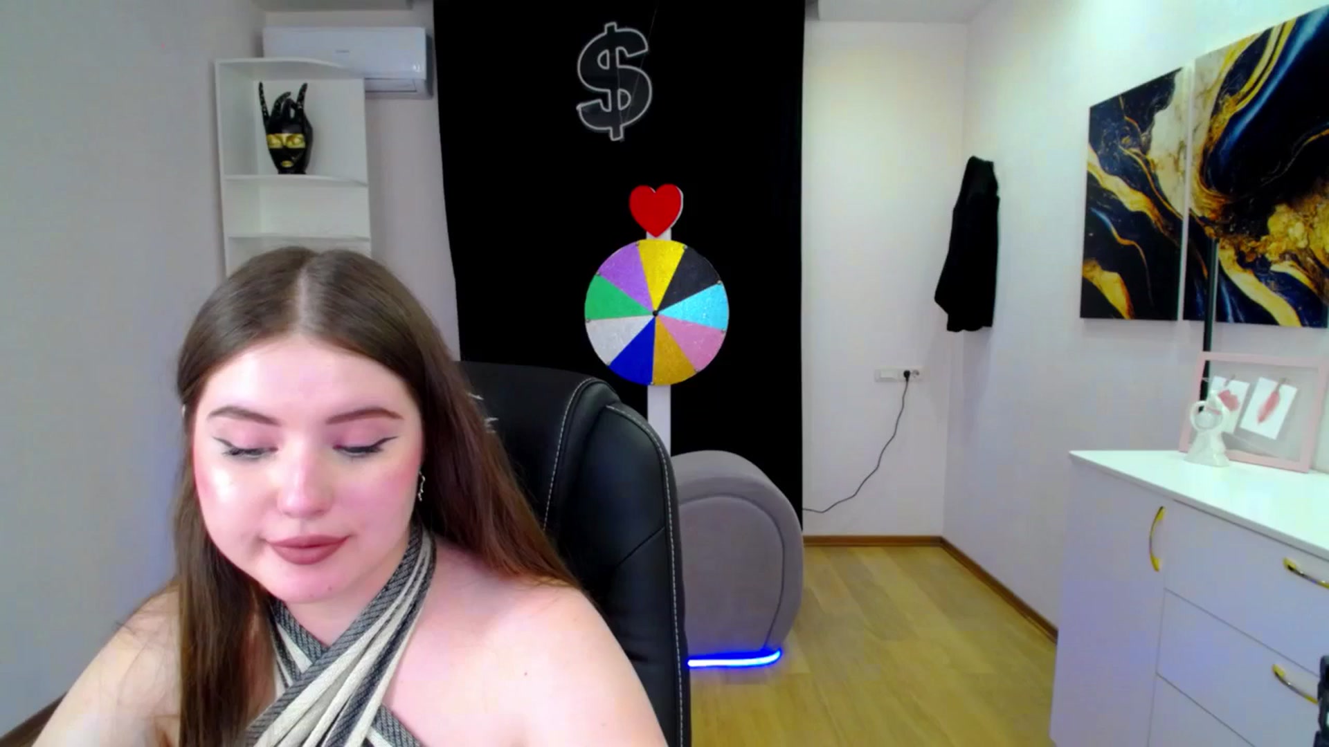 Gallery image thumbnail from AdmireMyEyes's myfreecams stream on, 04/16/2025, 10:38 image 2 of 20