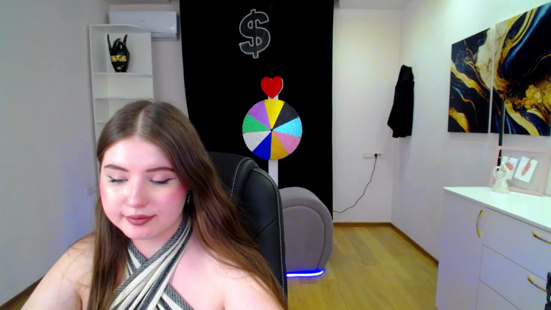 Gallery image thumbnail from AdmireMyEyes's myfreecams stream on, 04/16/2025, 10:38 image 3 of 20