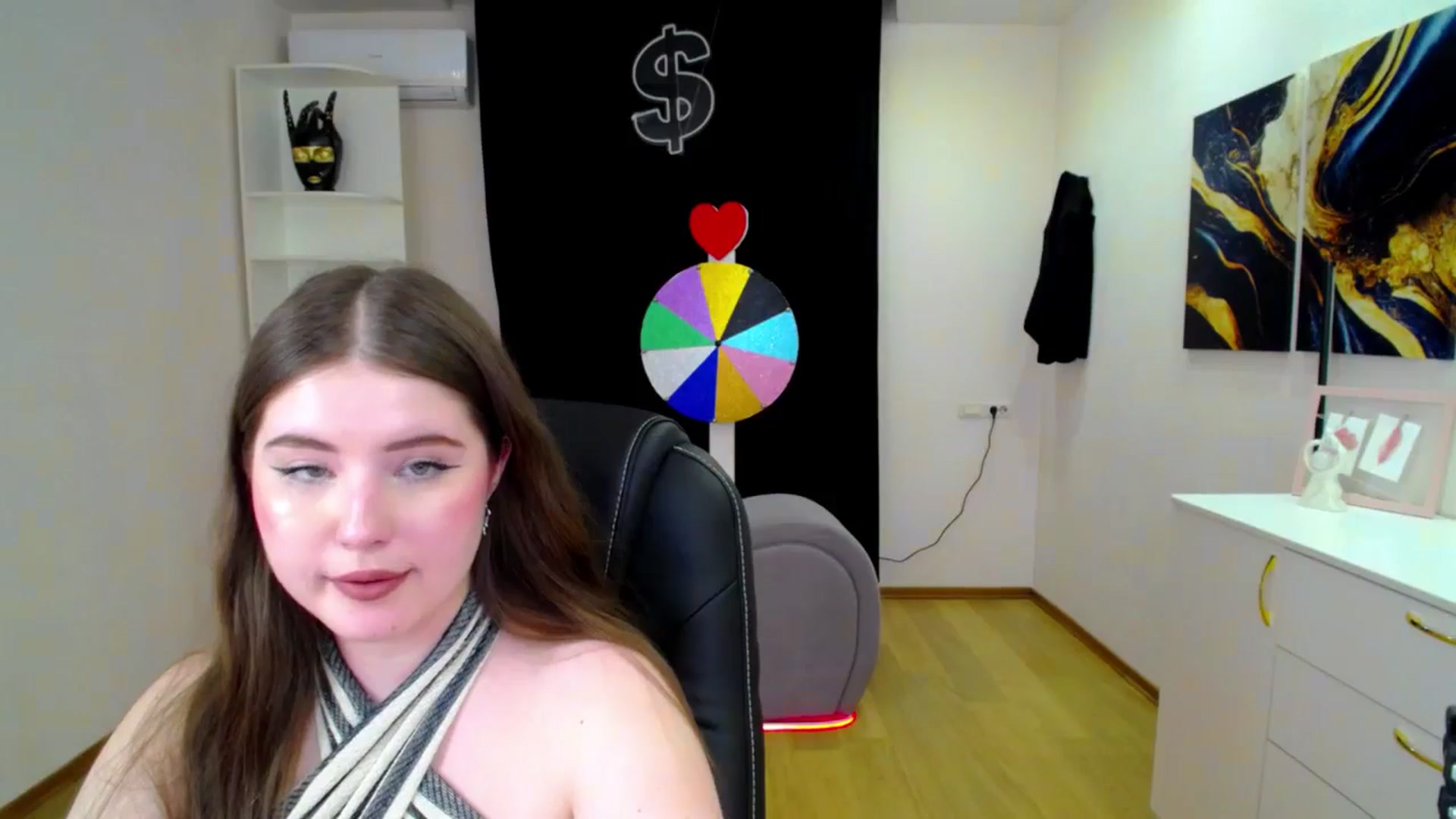 Gallery image thumbnail from AdmireMyEyes's myfreecams stream on, 04/16/2025, 10:38 image 5 of 20