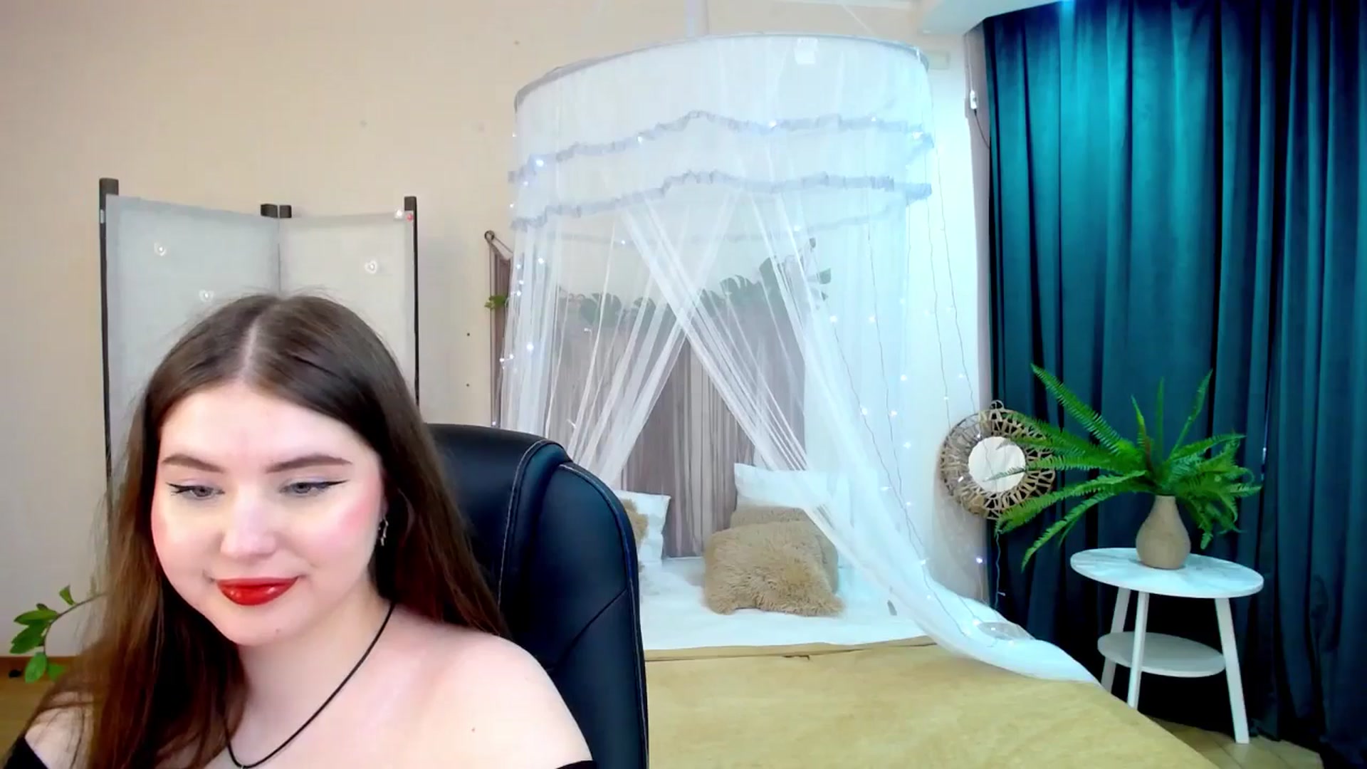 Gallery image thumbnail from AdmireMyEyes's myfreecams stream on, 04/17/2025, 07:46 image 6 of 20
