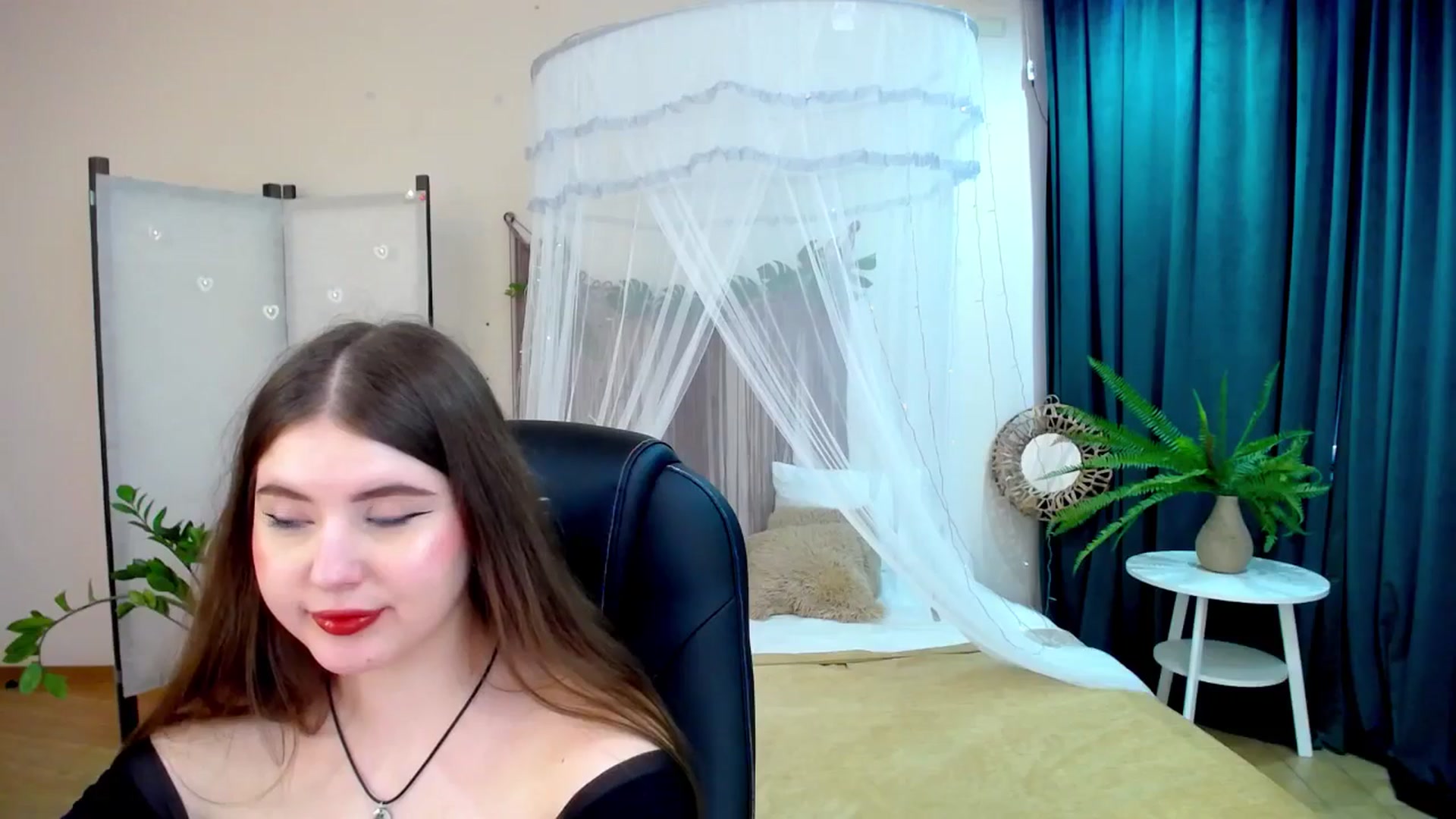 Gallery image thumbnail from AdmireMyEyes's myfreecams stream on, 04/17/2025, 09:47 image 11 of 20