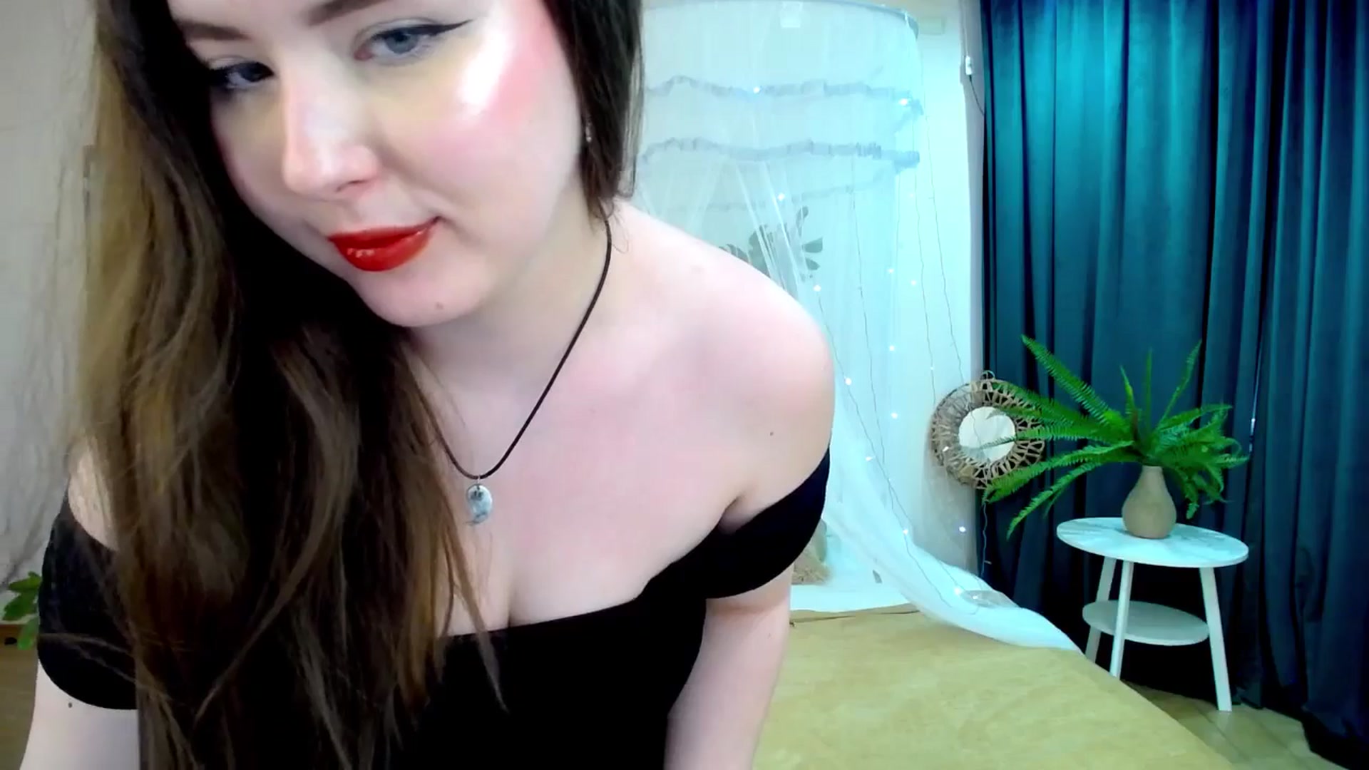 Gallery image thumbnail from AdmireMyEyes's myfreecams stream on, 04/17/2025, 10:14 image 12 of 20