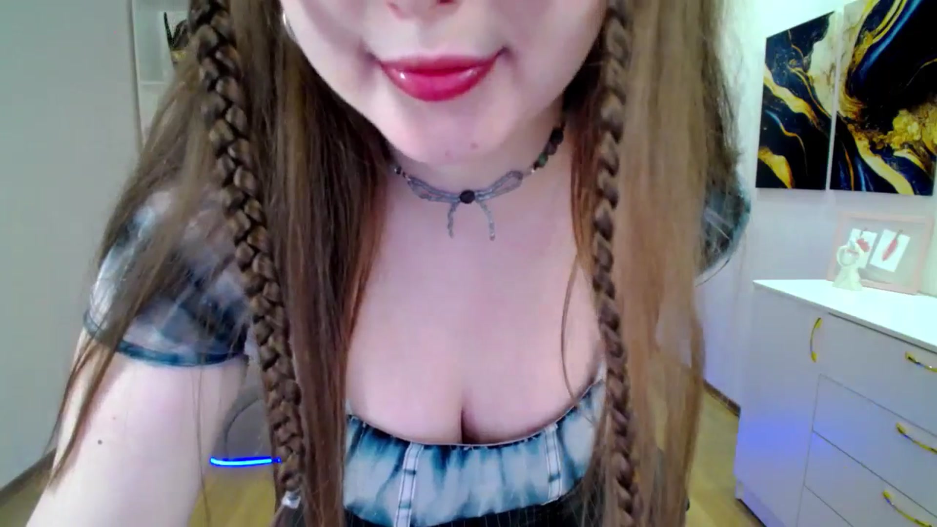 Gallery image thumbnail from AdmireMyEyes's myfreecams stream on, 04/18/2025, 18:54 image 9 of 20