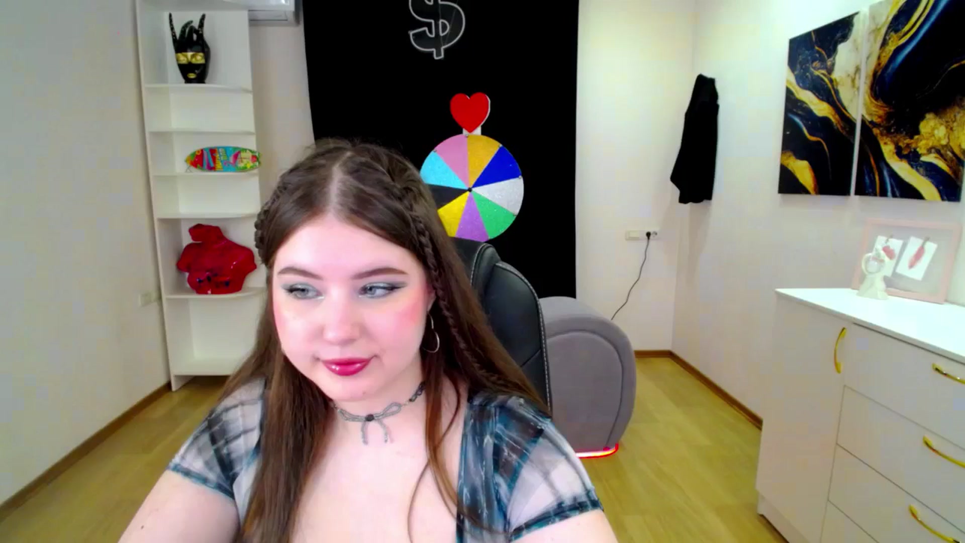 Gallery image thumbnail from AdmireMyEyes's myfreecams stream on, 04/18/2025, 18:54 image 7 of 20