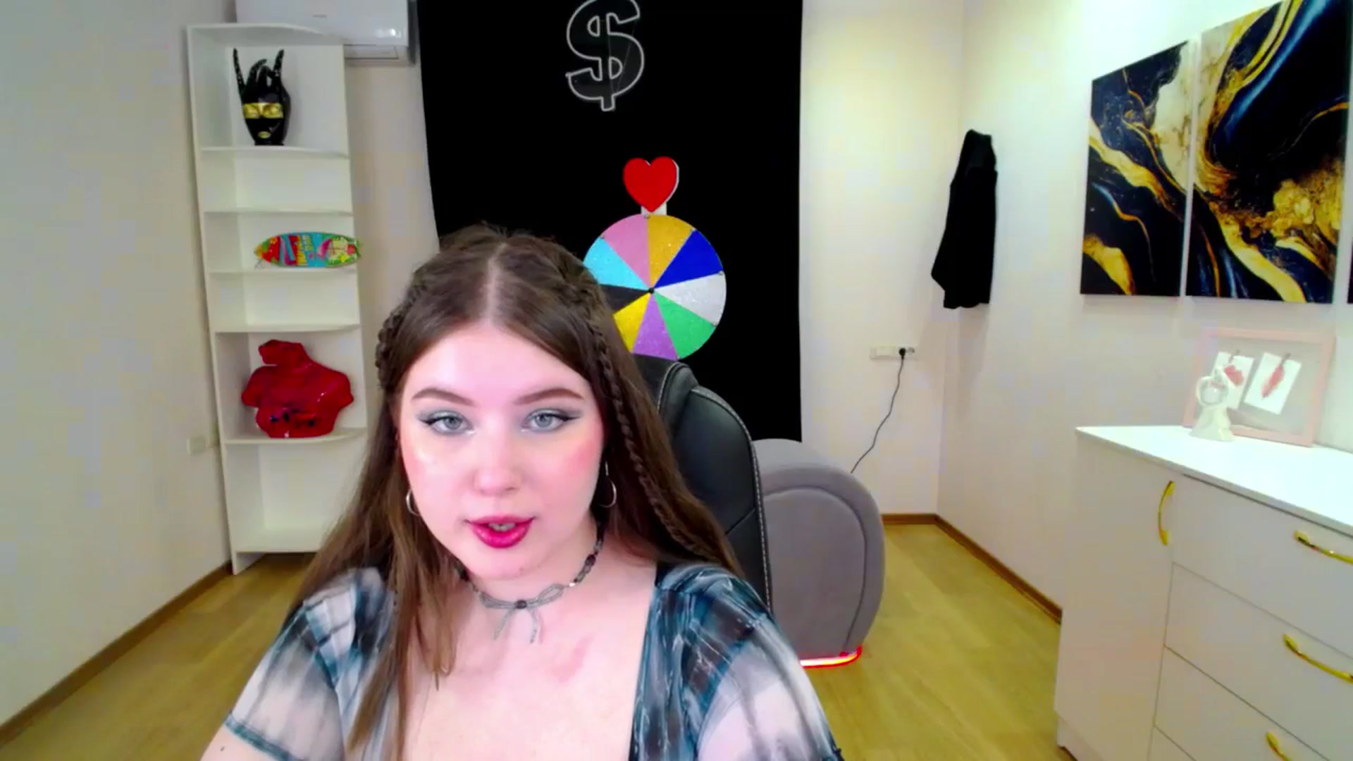 Gallery image thumbnail from AdmireMyEyes's myfreecams stream on, 04/18/2025, 19:46 image 3 of 20