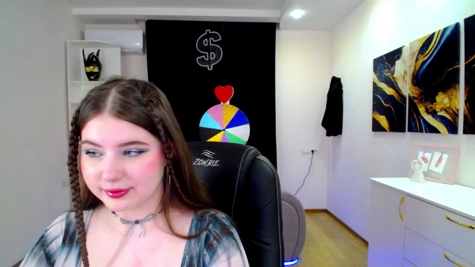 Gallery image thumbnail from AdmireMyEyes's myfreecams stream on, 04/18/2025, 19:46 image 14 of 20