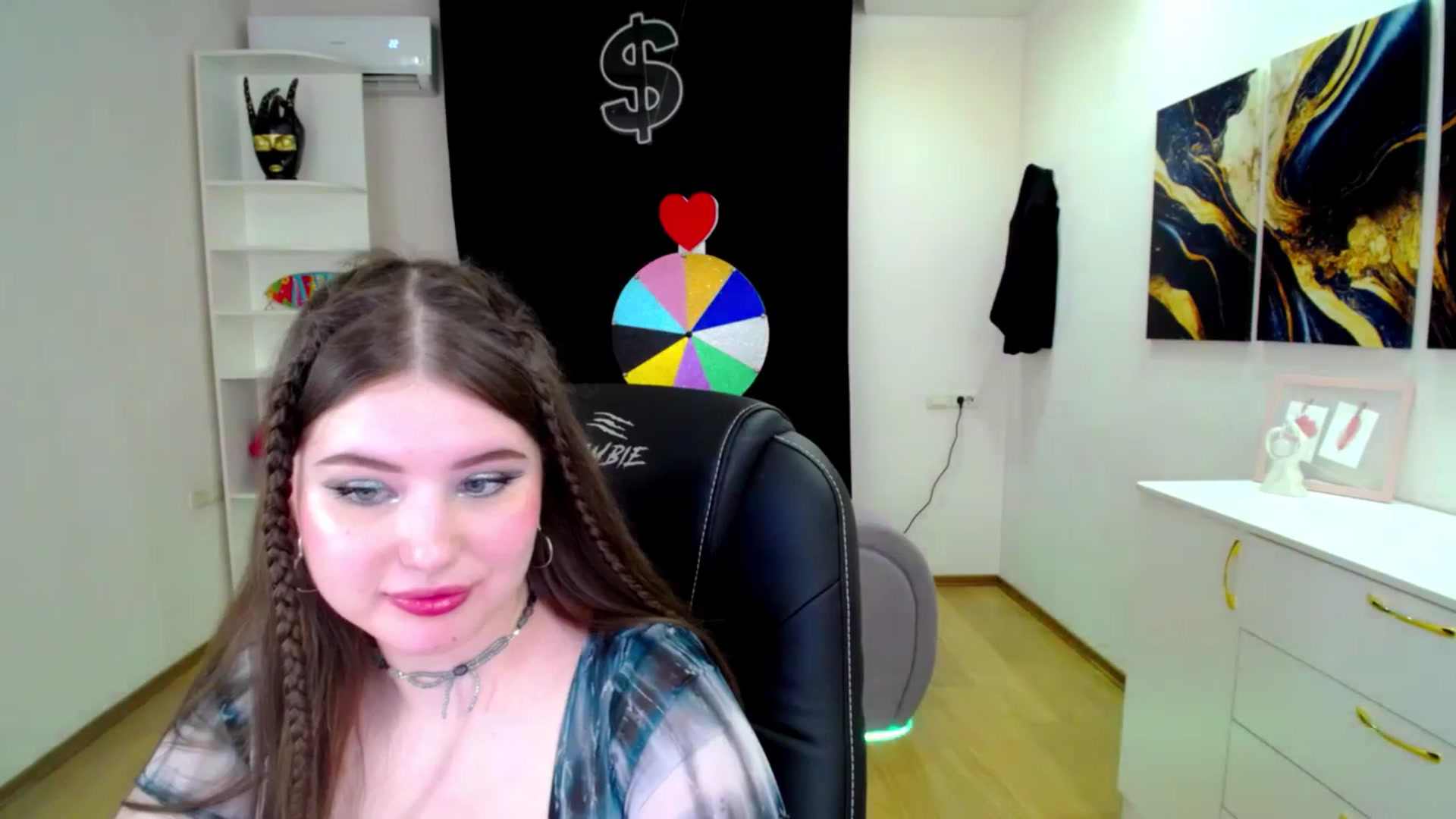 Gallery image thumbnail from AdmireMyEyes's myfreecams stream on, 04/18/2025, 23:25 image 8 of 20