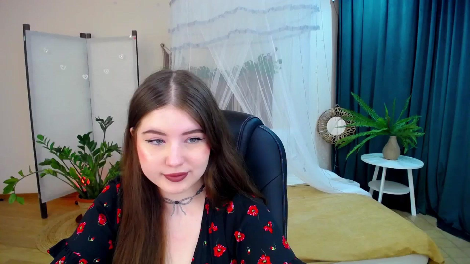 Gallery image thumbnail from AdmireMyEyes's myfreecams stream on, 04/19/2025, 18:48 image 1 of 20