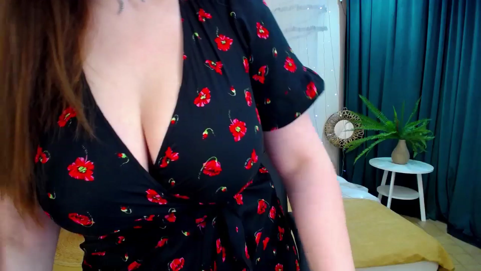 Gallery image thumbnail from AdmireMyEyes's myfreecams stream on, 04/19/2025, 18:48 image 14 of 20