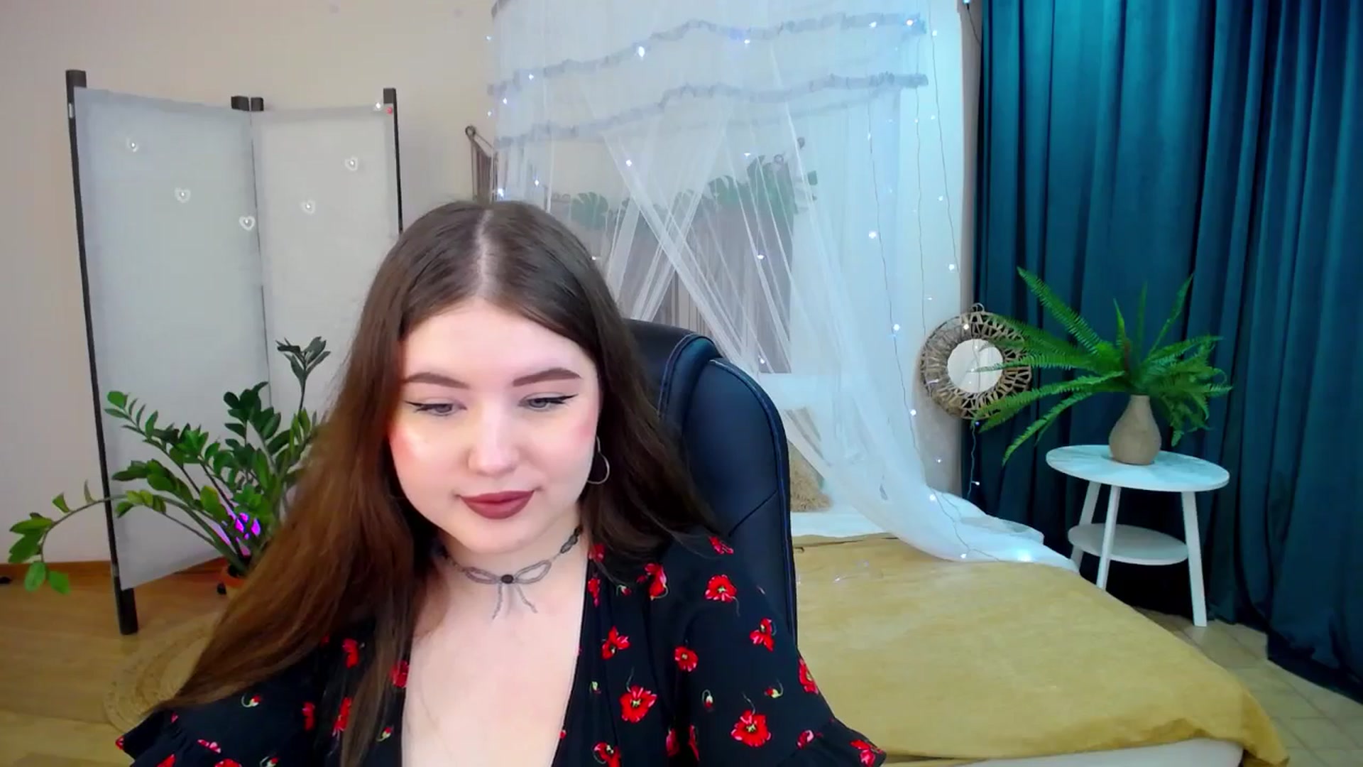 Gallery image thumbnail from AdmireMyEyes's myfreecams stream on, 04/19/2025, 18:48 image 9 of 20