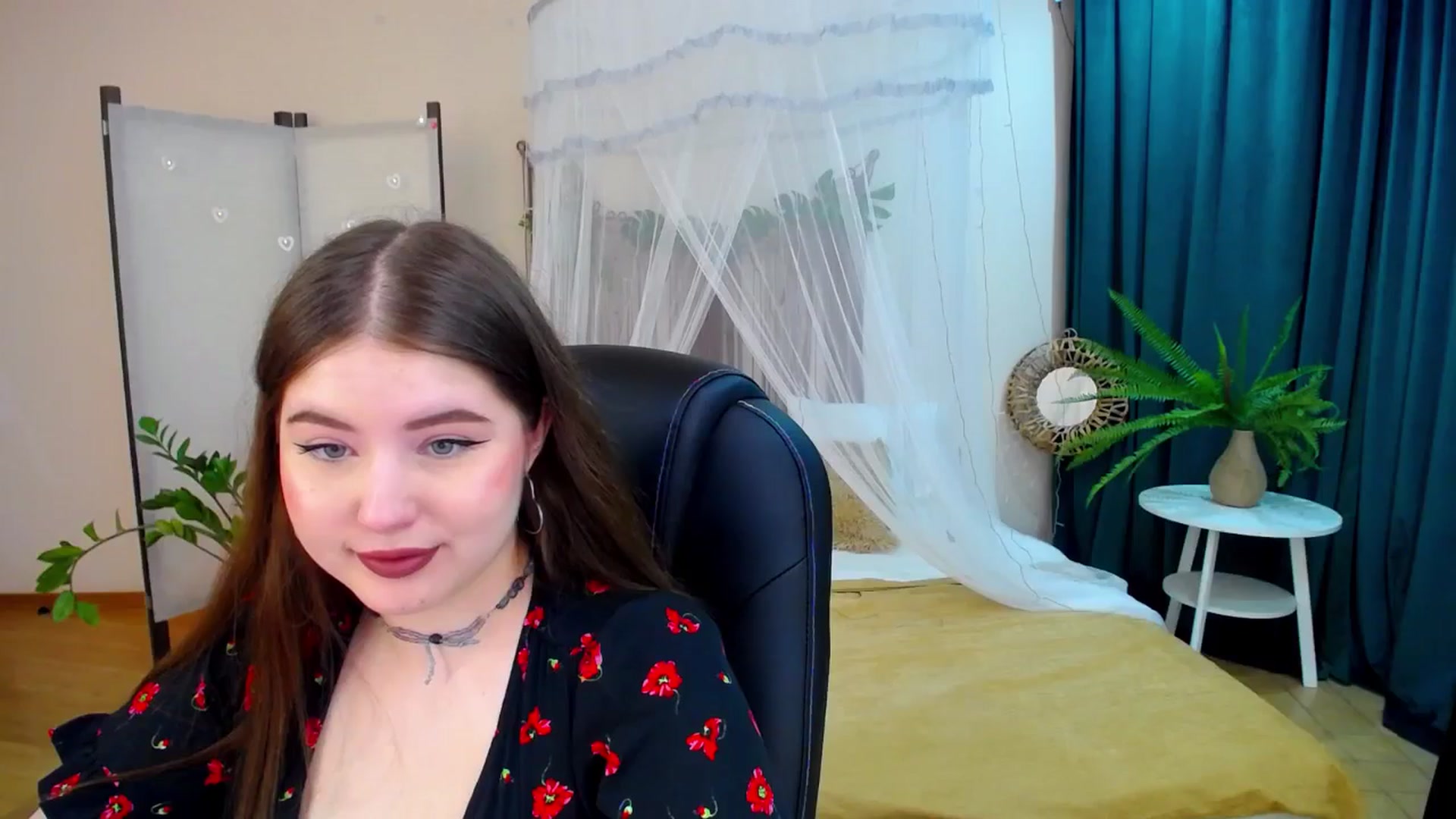 Gallery image thumbnail from AdmireMyEyes's myfreecams stream on, 04/19/2025, 19:38 image 3 of 20