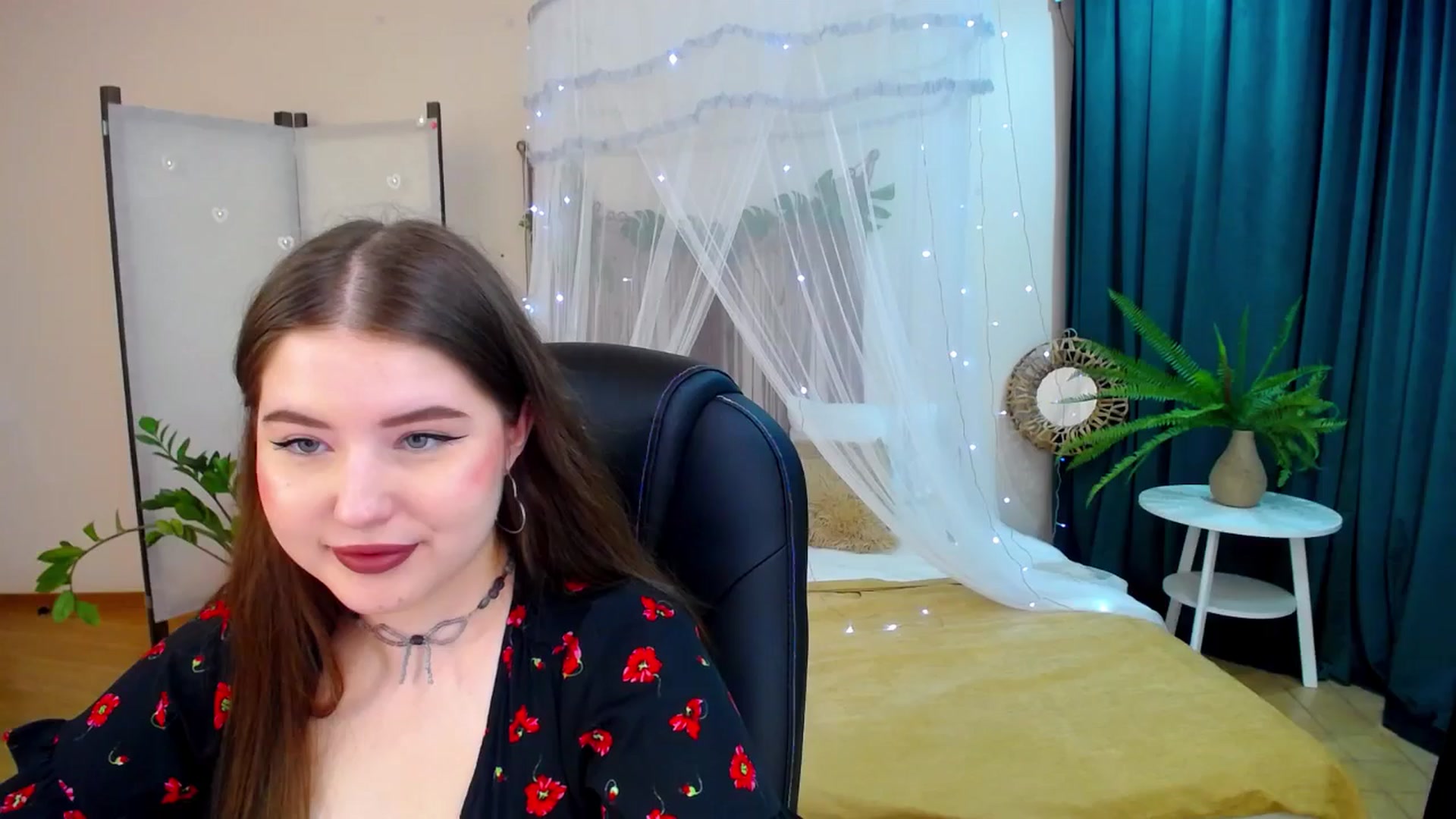 Gallery image thumbnail from AdmireMyEyes's myfreecams stream on, 04/19/2025, 19:38 image 9 of 20