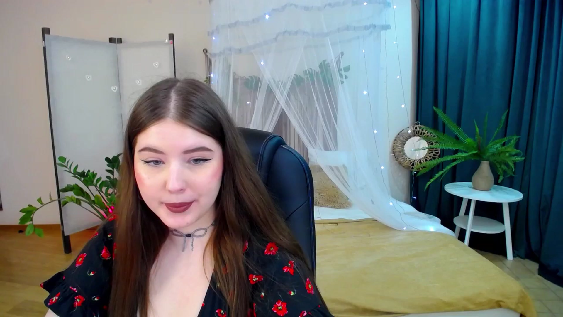 Gallery image thumbnail from AdmireMyEyes's myfreecams stream on, 04/19/2025, 20:26 image 12 of 20