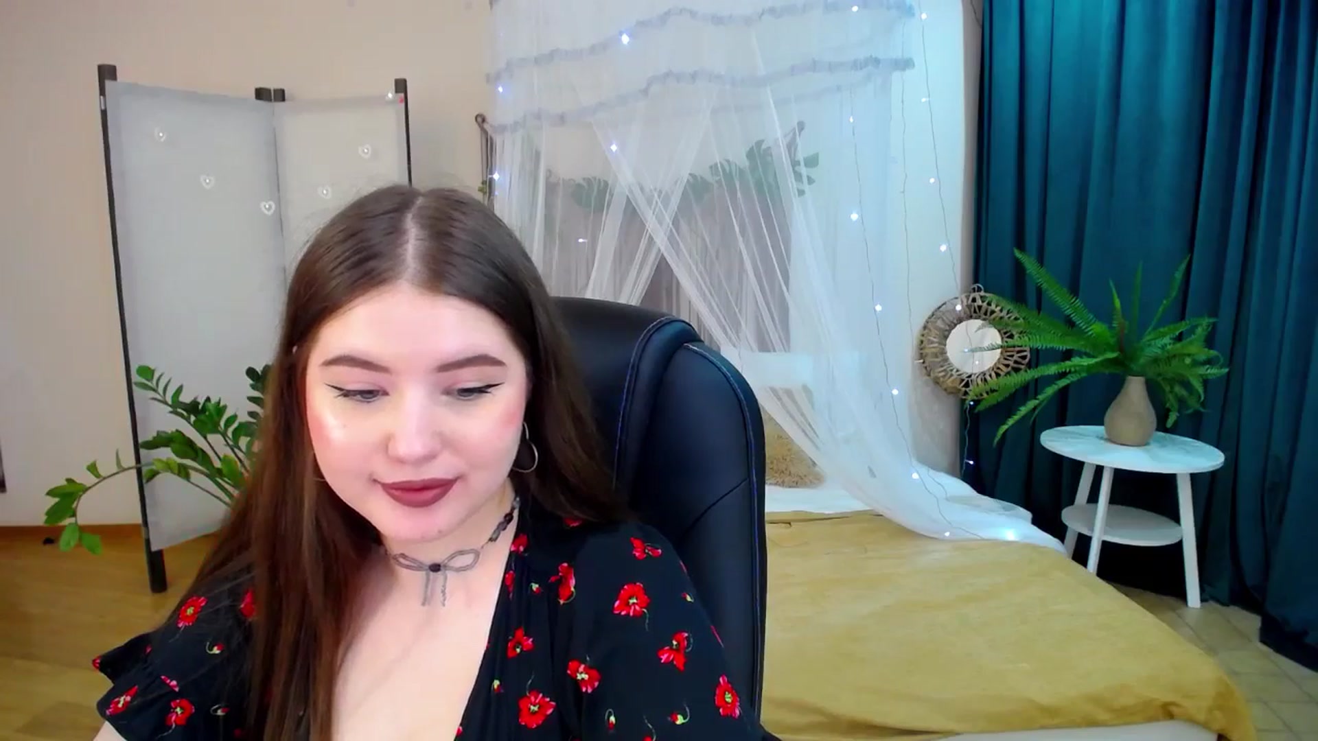 Gallery image thumbnail from AdmireMyEyes's myfreecams stream on, 04/19/2025, 20:26 image 4 of 20