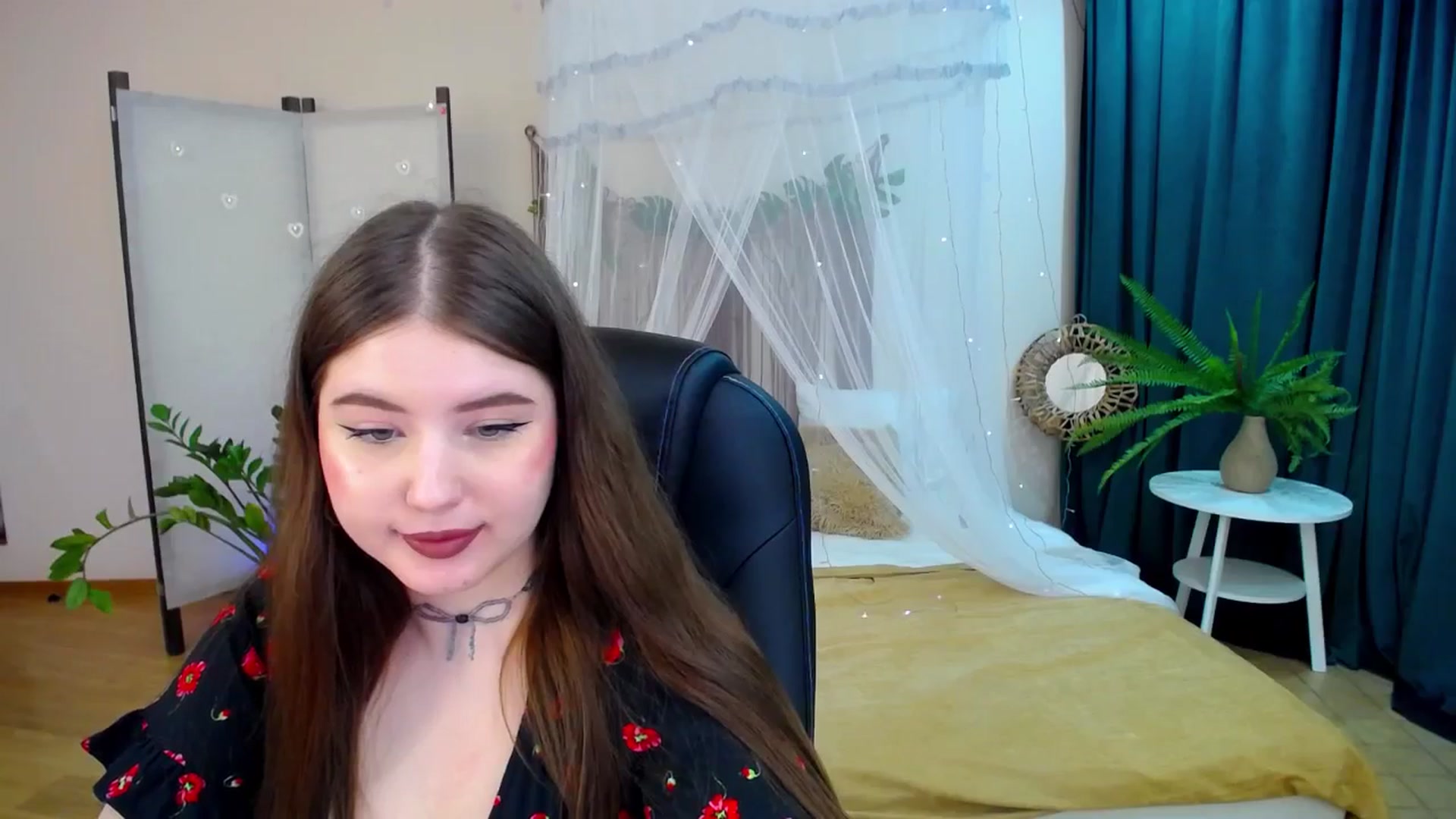 Gallery image thumbnail from AdmireMyEyes's myfreecams stream on, 04/19/2025, 20:26 image 11 of 20