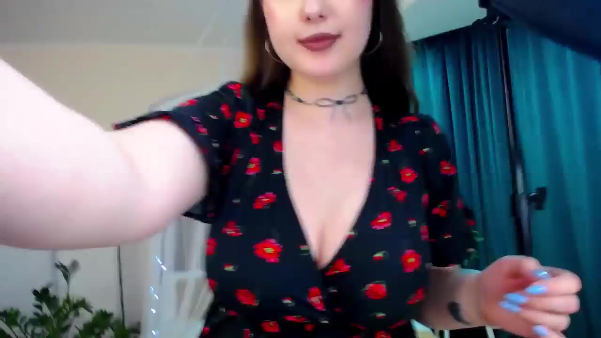 Gallery image thumbnail from AdmireMyEyes's myfreecams stream on, 04/19/2025, 22:44 image 2 of 20