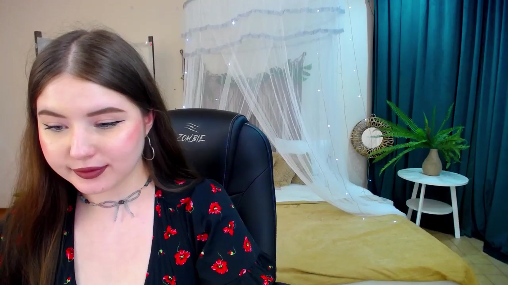 Gallery image thumbnail from AdmireMyEyes's myfreecams stream on, 04/19/2025, 22:44 image 3 of 20