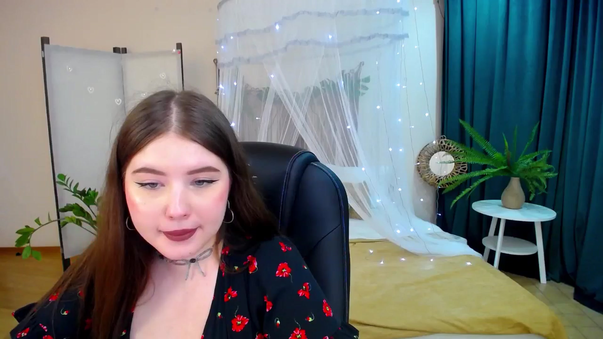 Gallery image thumbnail from AdmireMyEyes's myfreecams stream on, 04/19/2025, 22:44 image 13 of 20