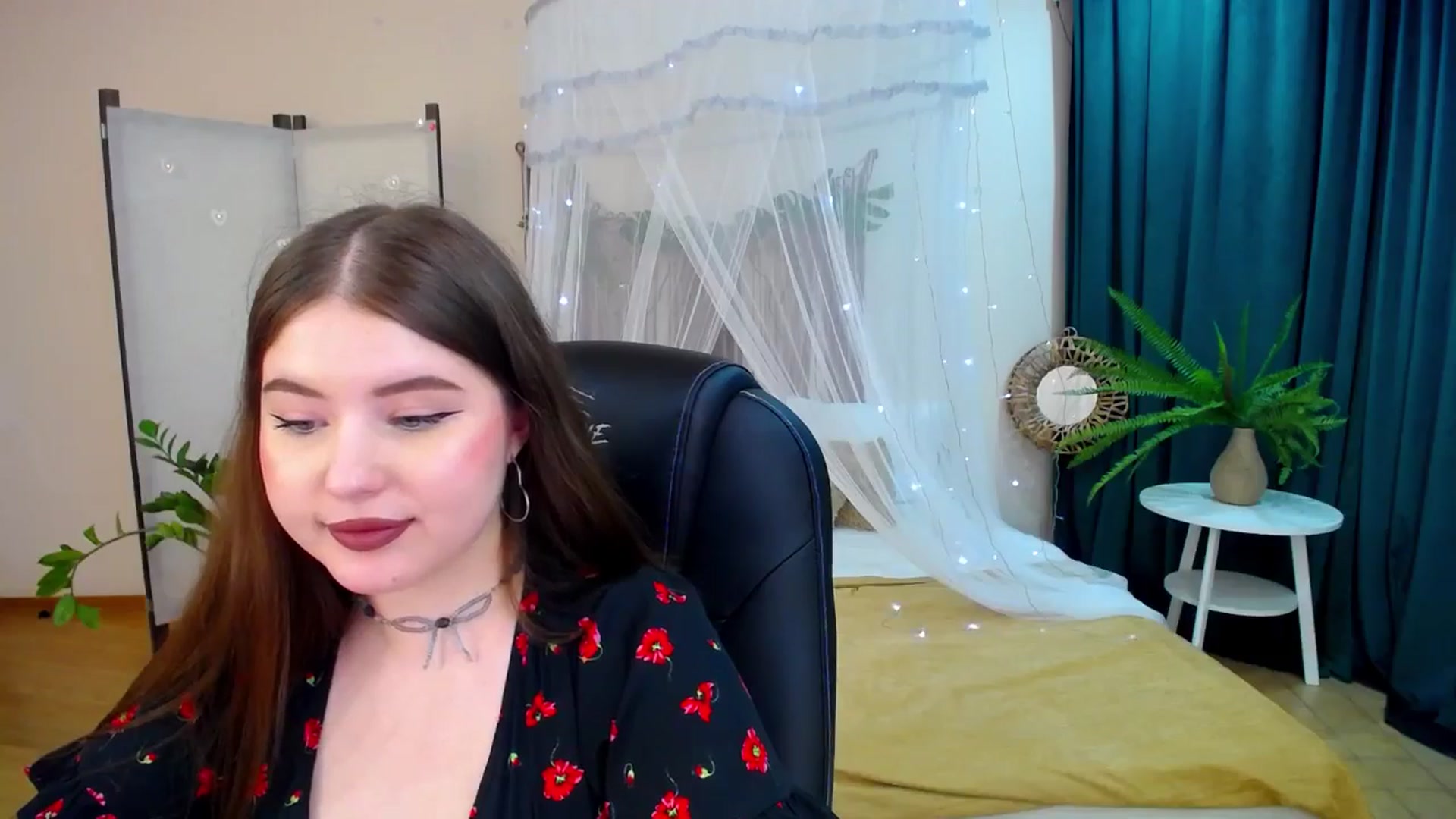 Gallery image thumbnail from AdmireMyEyes's myfreecams stream on, 04/19/2025, 22:44 image 8 of 20