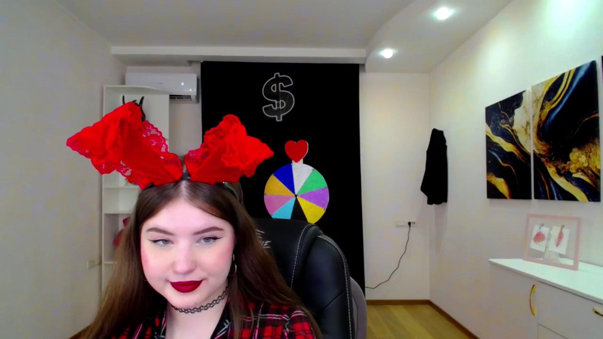 Gallery image thumbnail from AdmireMyEyes's myfreecams stream on, 04/20/2025, 19:47 image 18 of 20