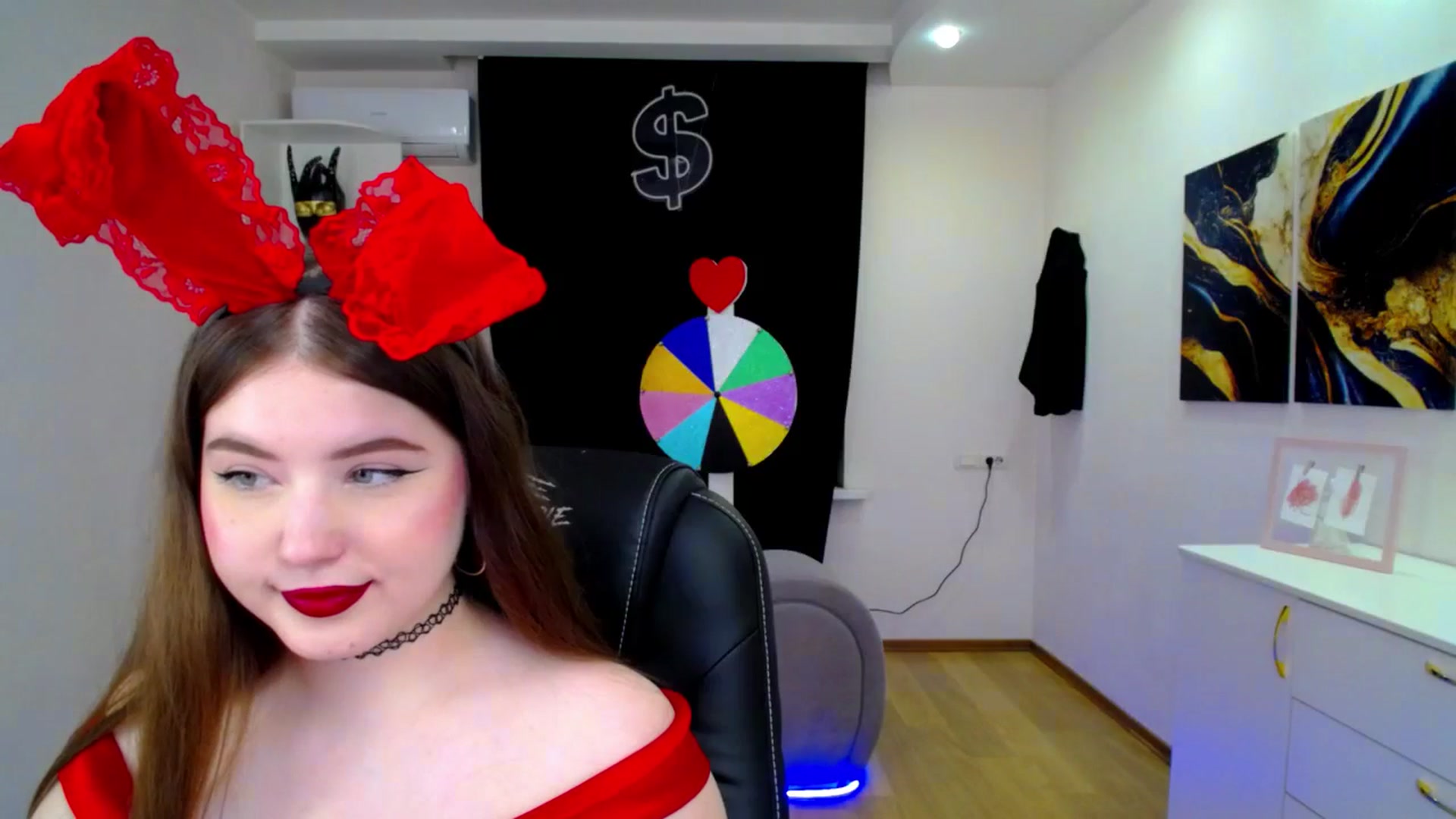 Gallery image thumbnail from AdmireMyEyes's myfreecams stream on, 04/20/2025, 19:47 image 5 of 20
