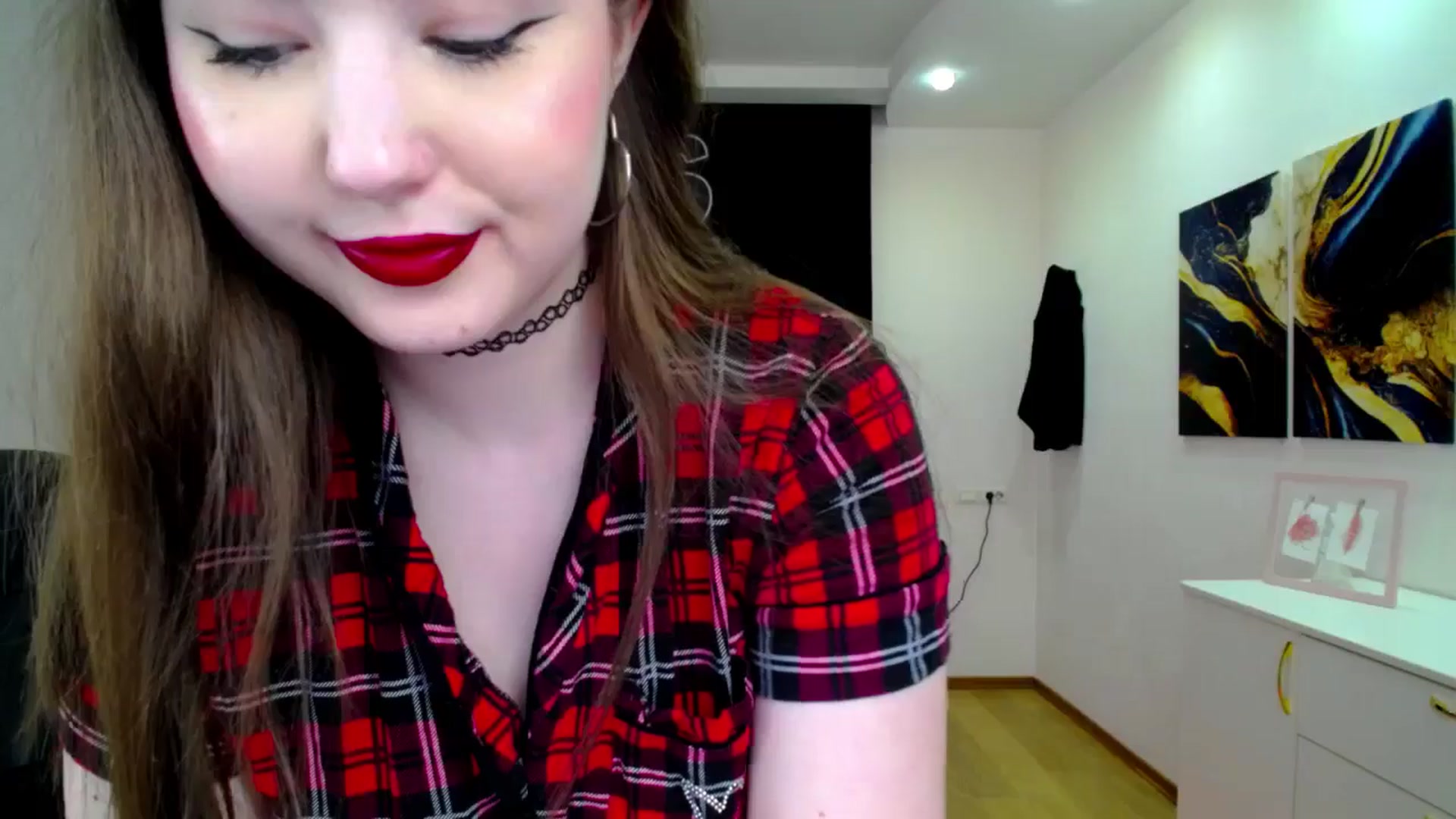 Gallery image thumbnail from AdmireMyEyes's myfreecams stream on, 04/20/2025, 19:47 image 17 of 20