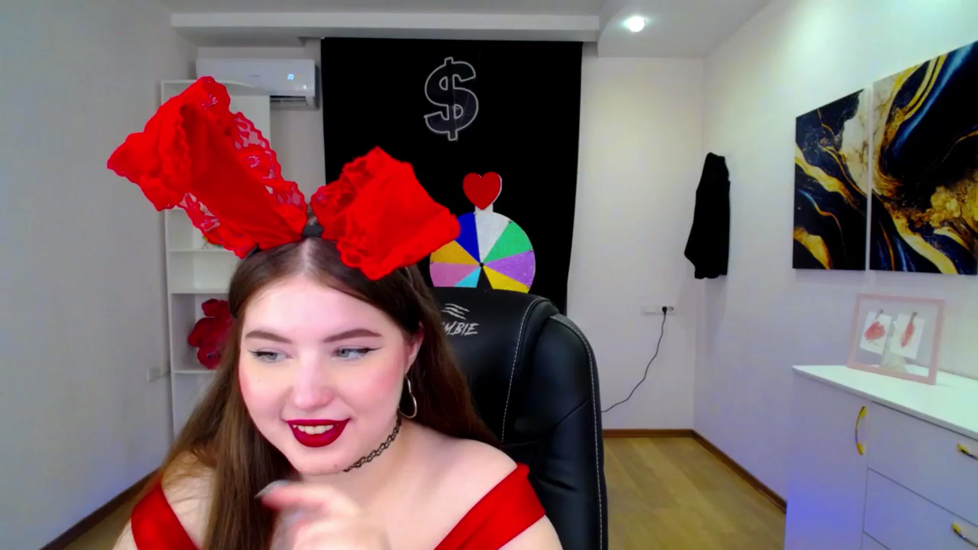 Gallery image thumbnail from AdmireMyEyes's myfreecams stream on, 04/20/2025, 19:47 image 9 of 20