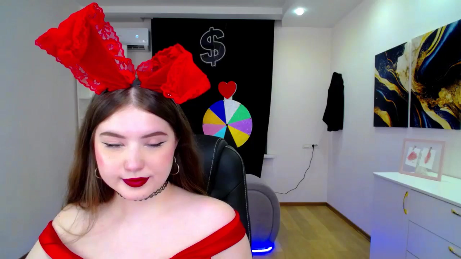 Gallery image thumbnail from AdmireMyEyes's myfreecams stream on, 04/20/2025, 19:47 image 2 of 20