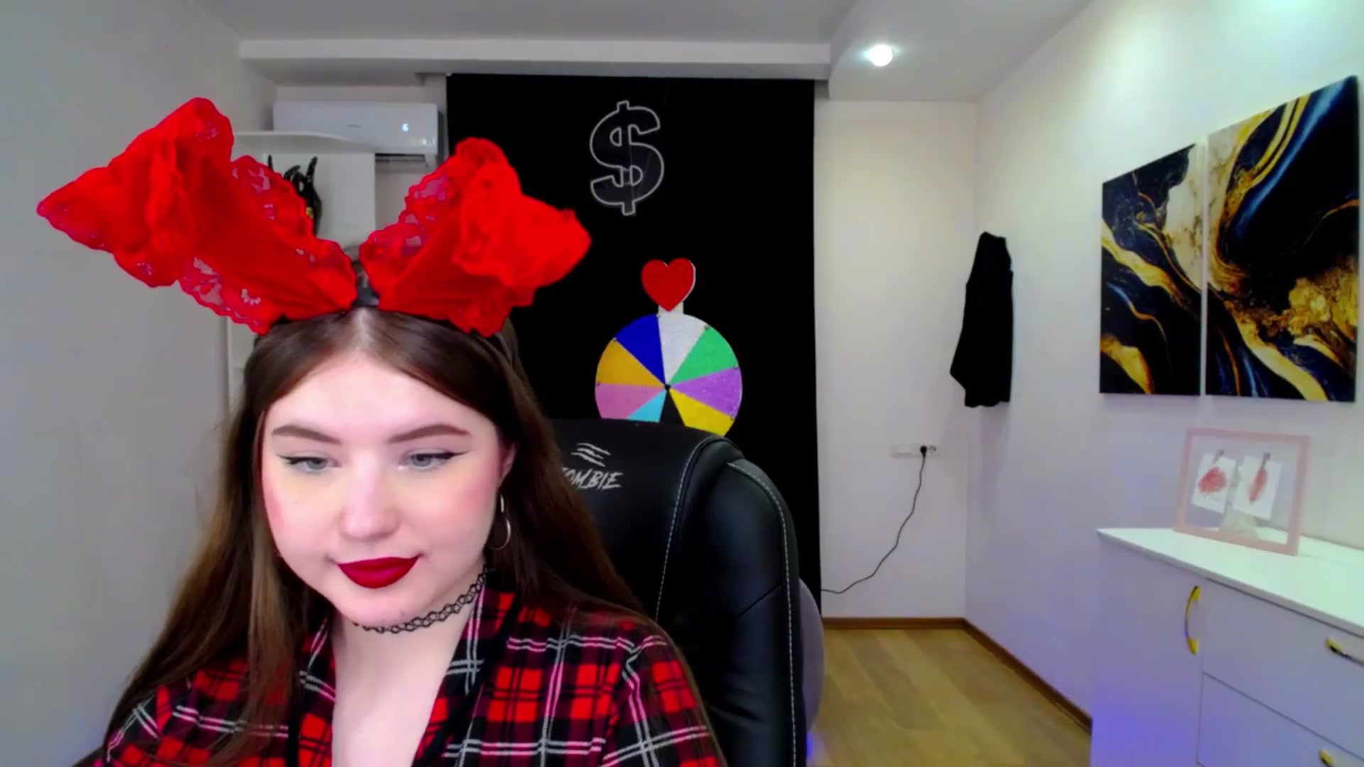 Gallery image thumbnail from AdmireMyEyes's myfreecams stream on, 04/20/2025, 21:10 image 12 of 20