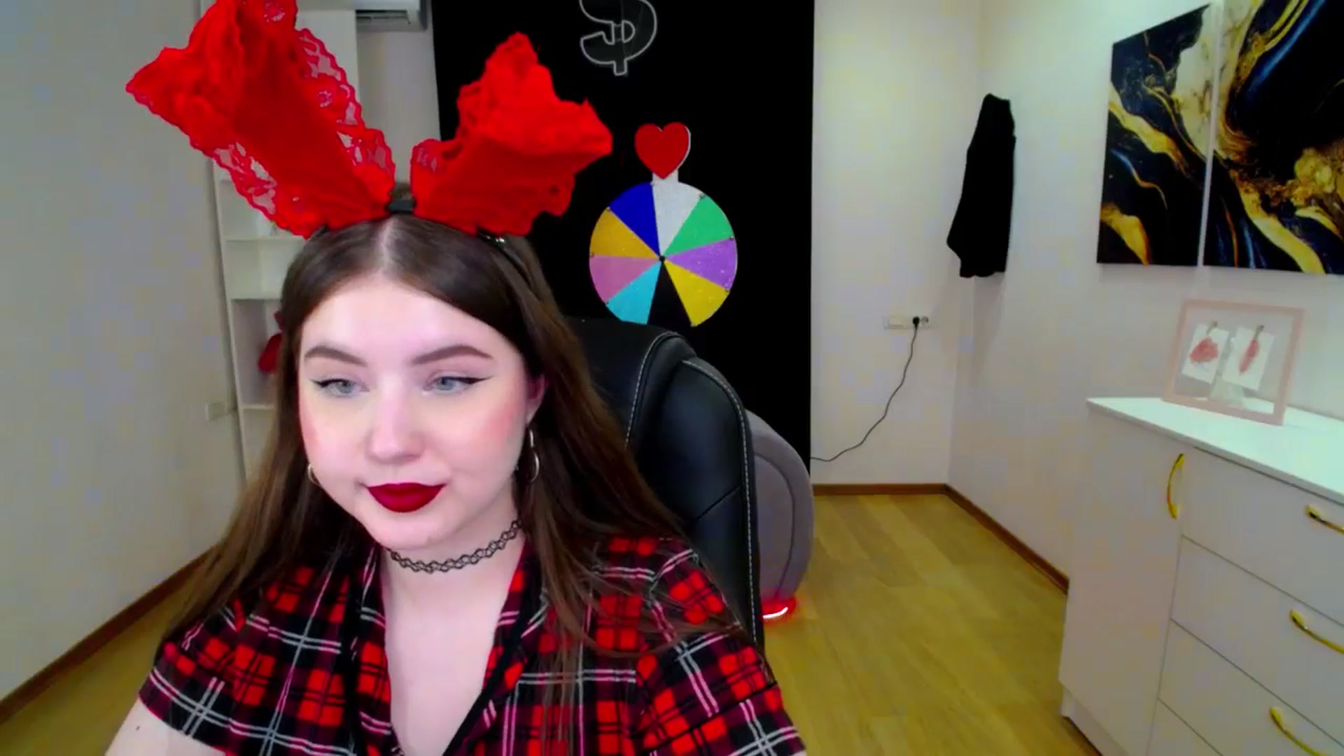 Gallery image thumbnail from AdmireMyEyes's myfreecams stream on, 04/20/2025, 23:47 image 13 of 20