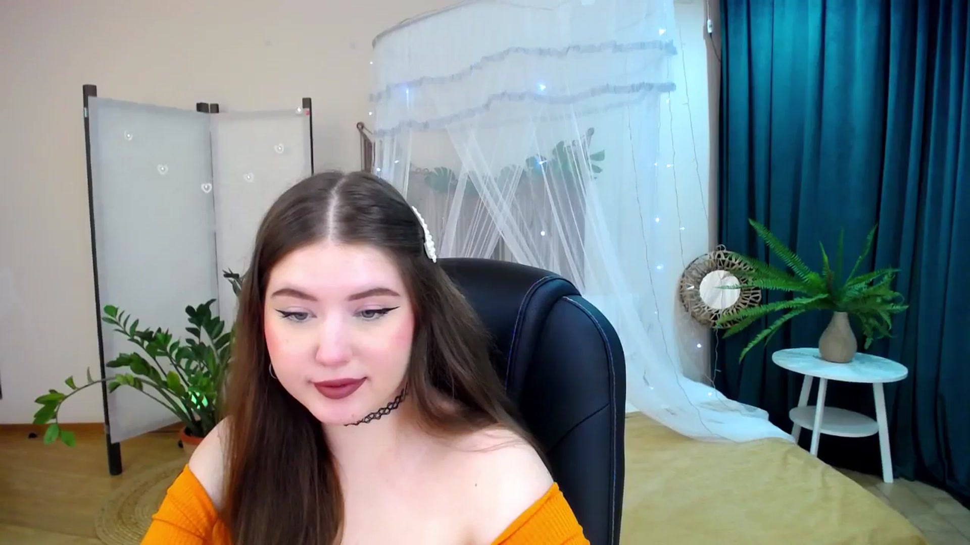 Gallery image thumbnail from AdmireMyEyes's myfreecams stream on, 04/21/2025, 19:08 image 8 of 20