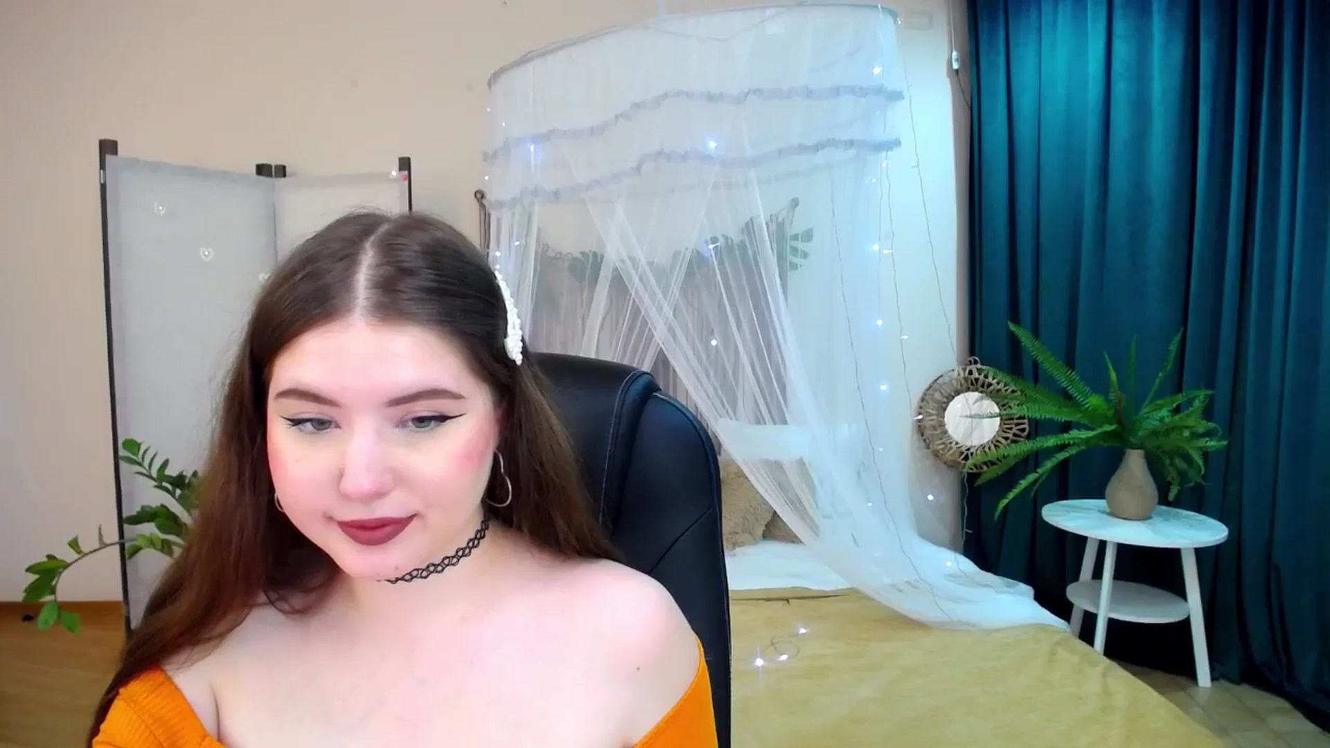 Gallery image thumbnail from AdmireMyEyes's myfreecams stream on, 04/21/2025, 19:24 image 8 of 20