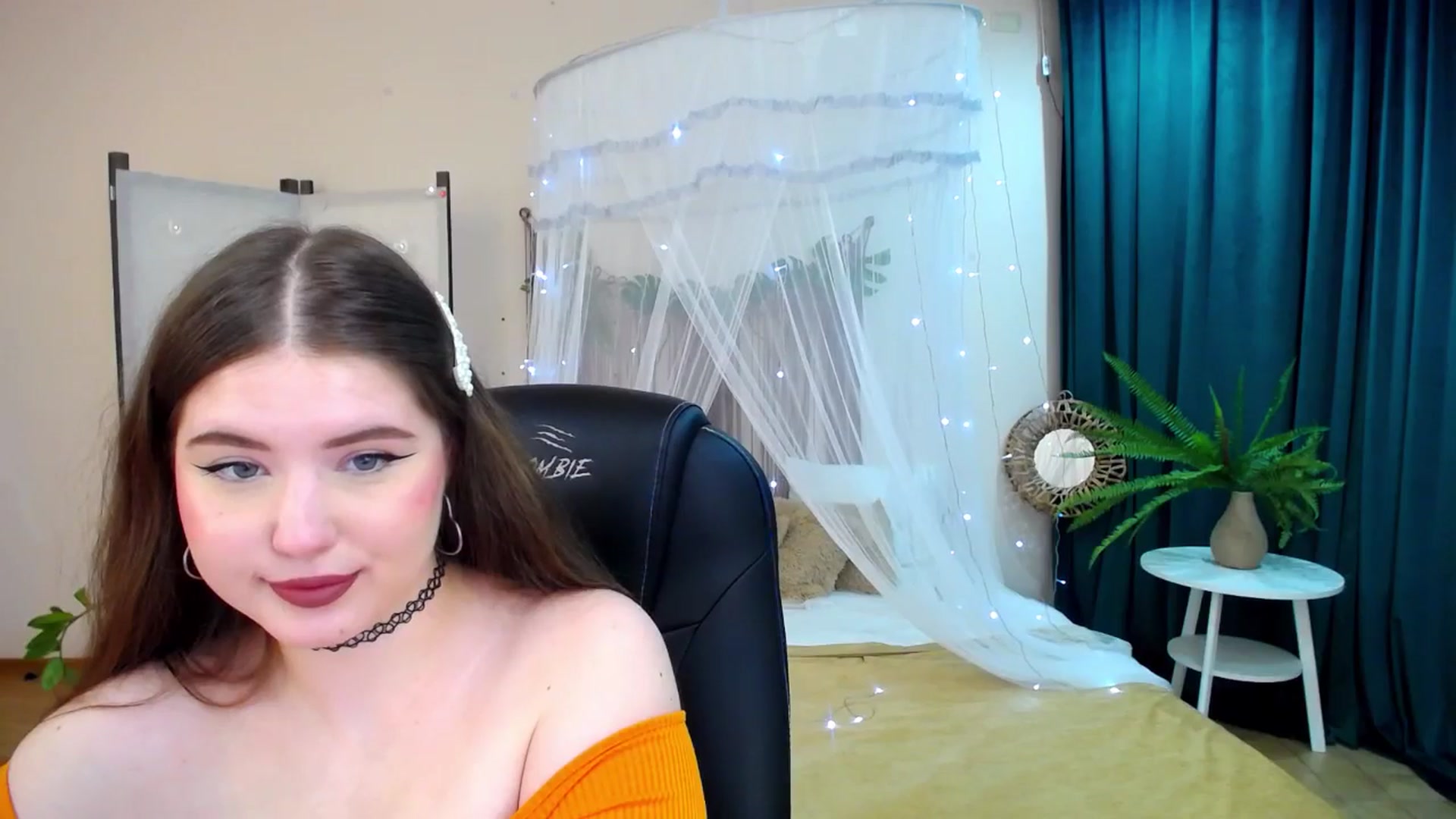 Gallery image thumbnail from AdmireMyEyes's myfreecams stream on, 04/21/2025, 19:24 image 3 of 20
