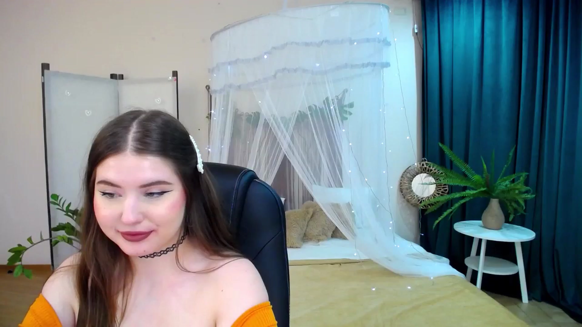 Gallery image thumbnail from AdmireMyEyes's myfreecams stream on, 04/21/2025, 22:52 image 11 of 20