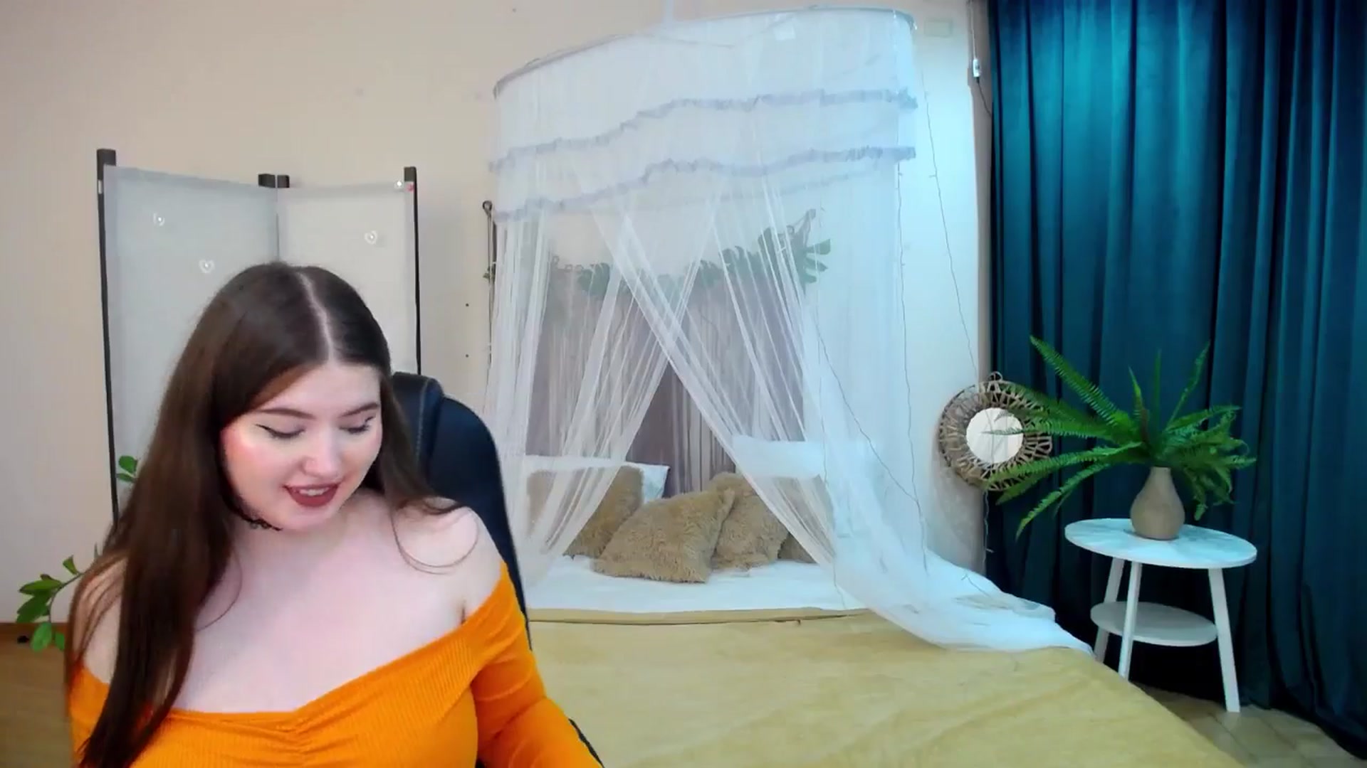 Gallery image thumbnail from AdmireMyEyes's myfreecams stream on, 04/21/2025, 22:52 image 14 of 20