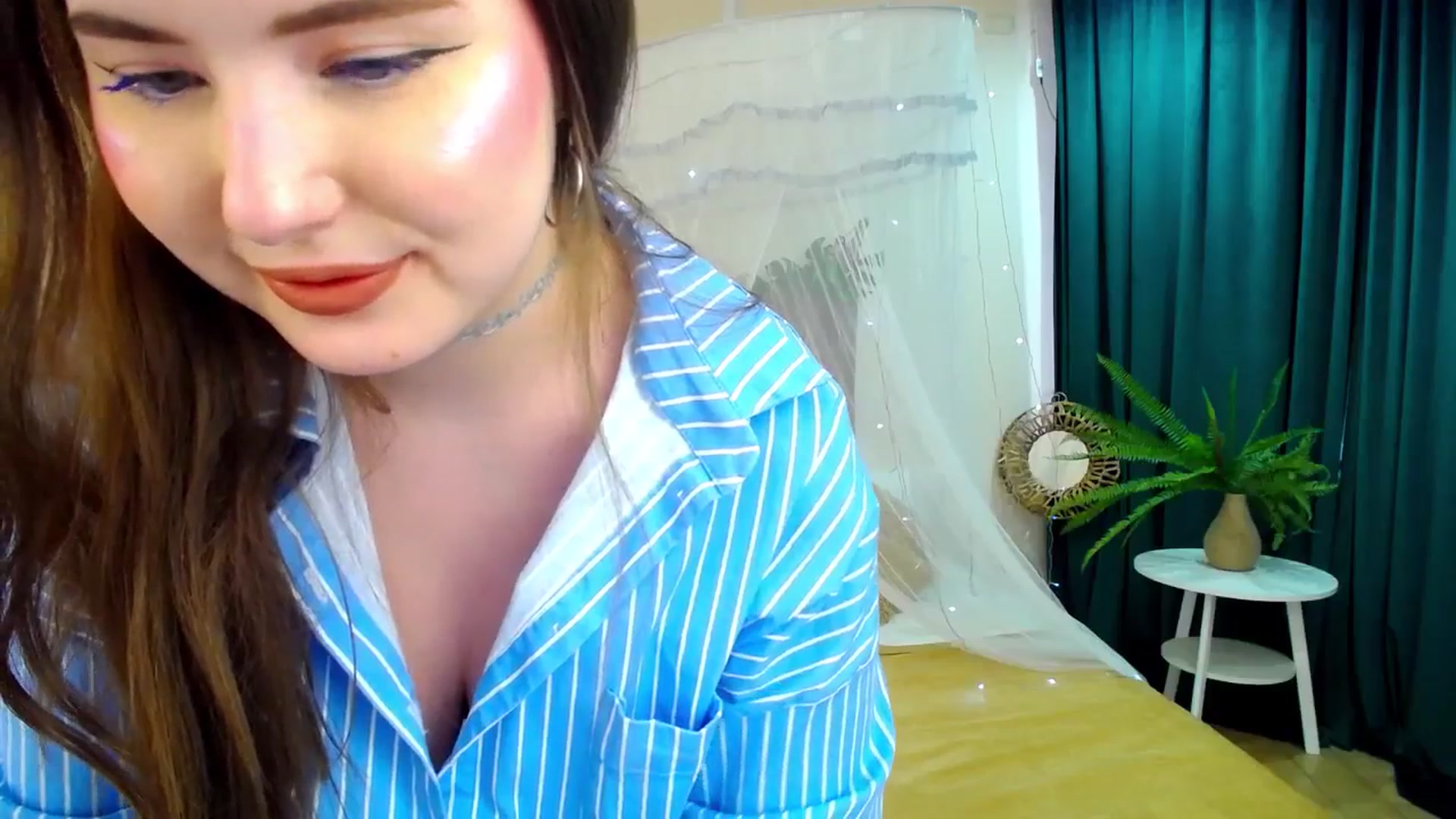 Gallery image thumbnail from AdmireMyEyes's myfreecams stream on, 04/24/2025, 07:47 image 11 of 20