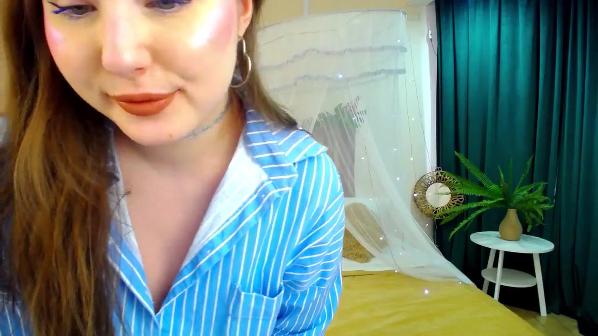 Gallery image thumbnail from AdmireMyEyes's myfreecams stream on, 04/24/2025, 07:47 image 17 of 20