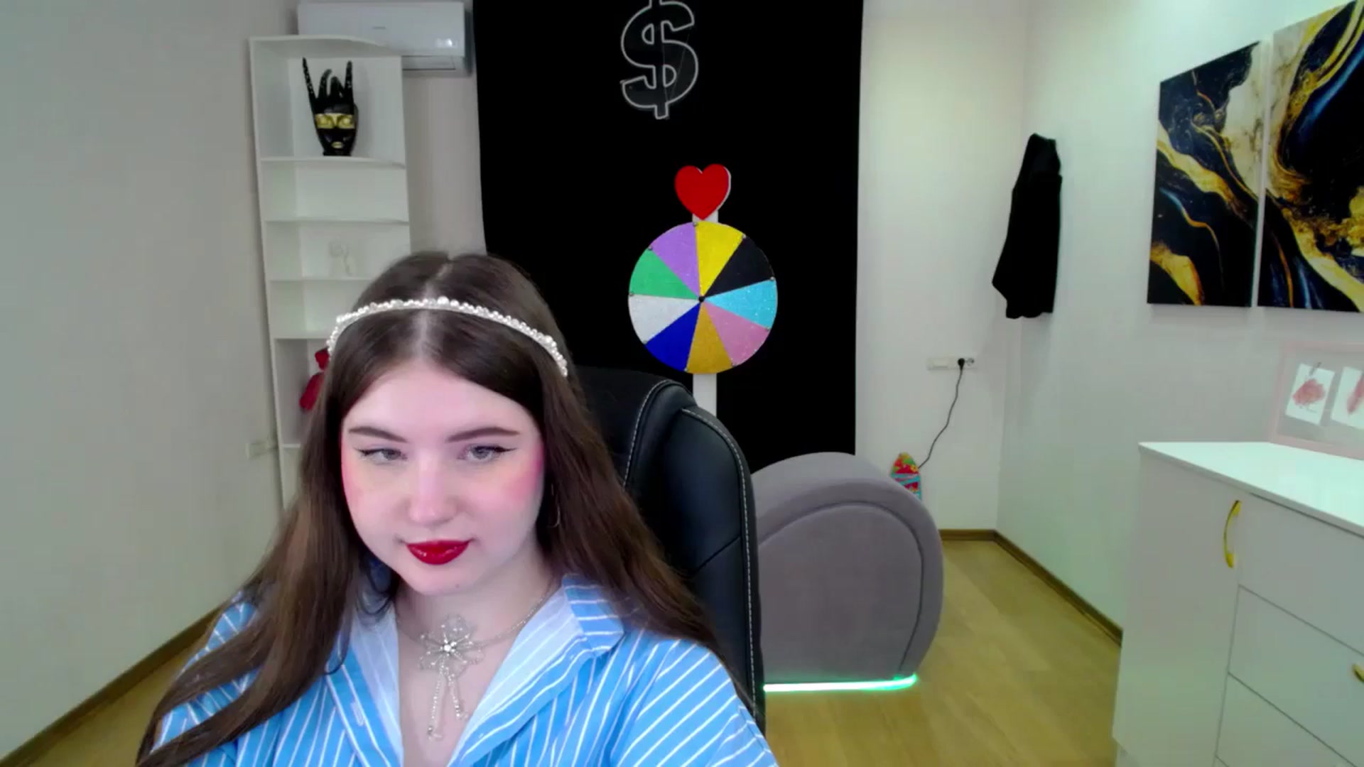Gallery image thumbnail from AdmireMyEyes's myfreecams stream on, 04/25/2025, 09:50 image 11 of 20
