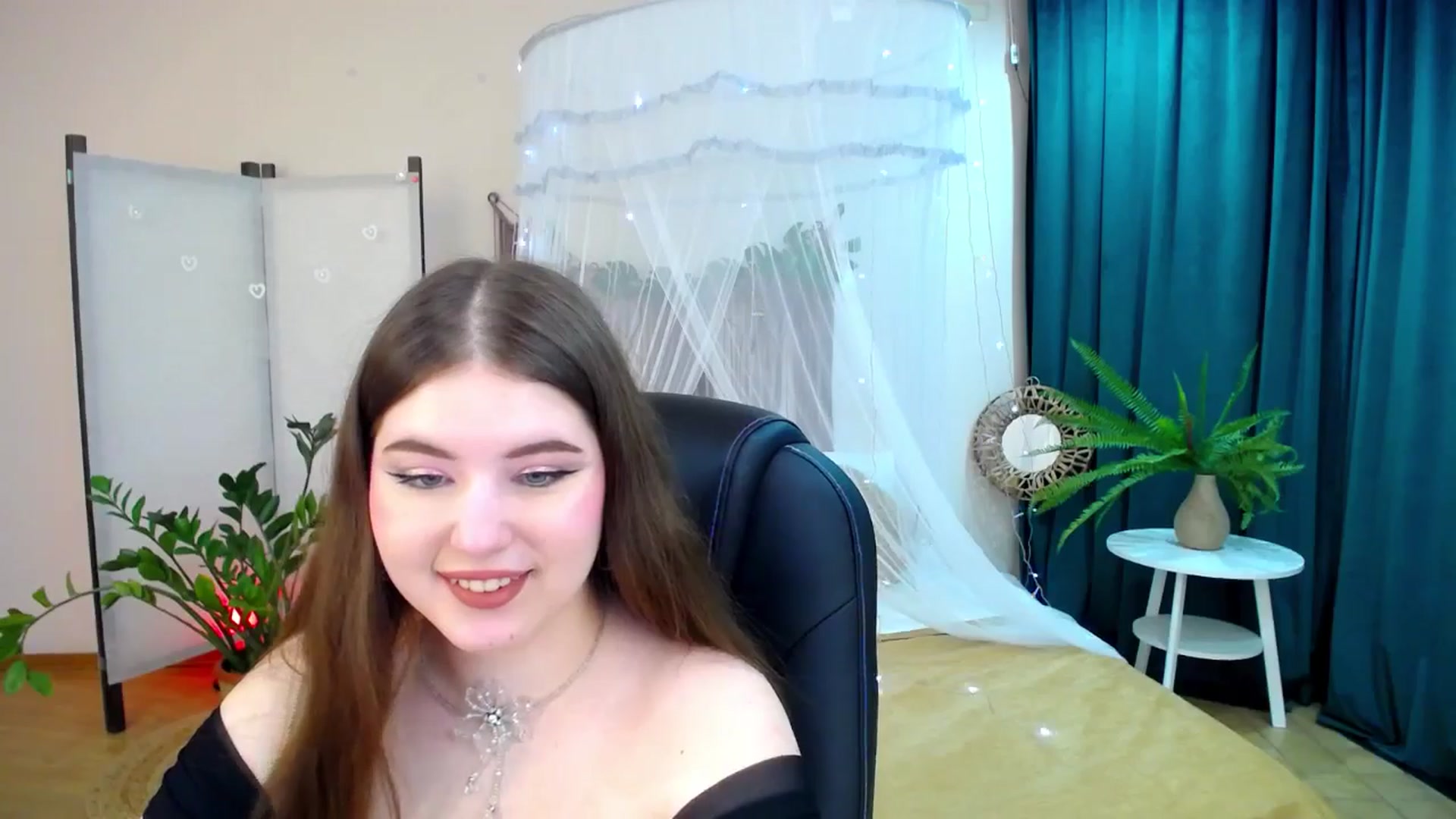 Gallery image thumbnail from AdmireMyEyes's myfreecams stream on, 04/27/2025, 19:32 image 12 of 20