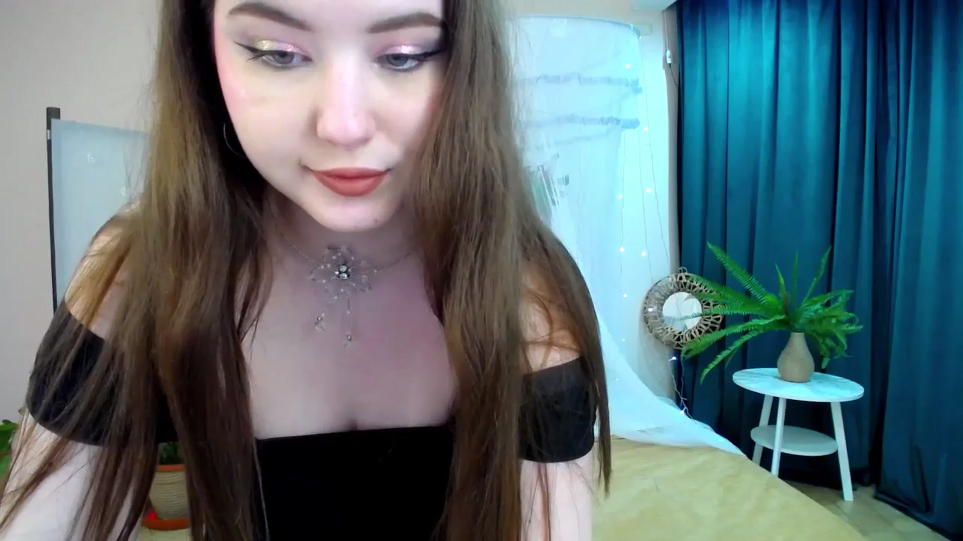 Gallery image thumbnail from AdmireMyEyes's myfreecams stream on, 04/27/2025, 19:32 image 19 of 20
