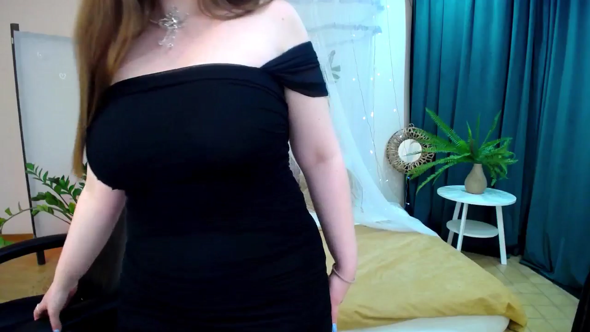 Gallery image thumbnail from AdmireMyEyes's myfreecams stream on, 04/27/2025, 23:44 image 10 of 20