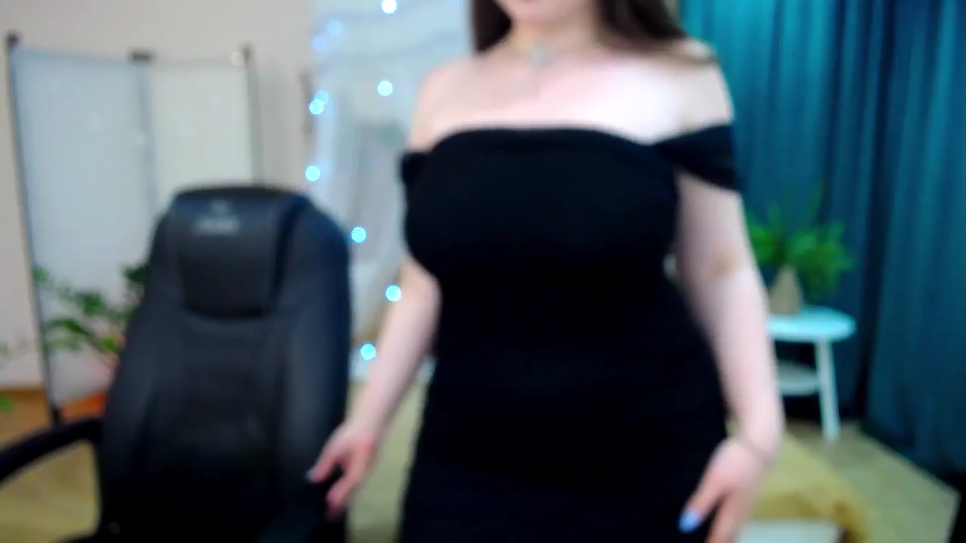 Gallery image thumbnail from AdmireMyEyes's myfreecams stream on, 04/27/2025, 23:44 image 14 of 20