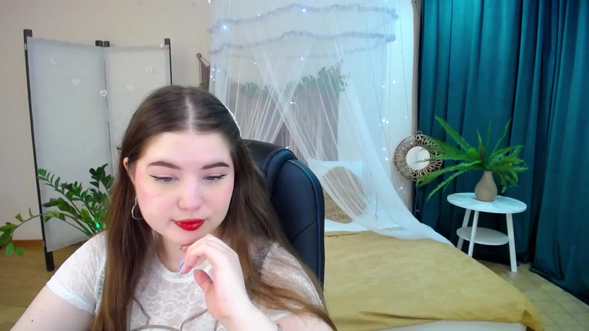 Gallery image thumbnail from AdmireMyEyes's myfreecams stream on, 04/28/2025, 18:48 image 10 of 20